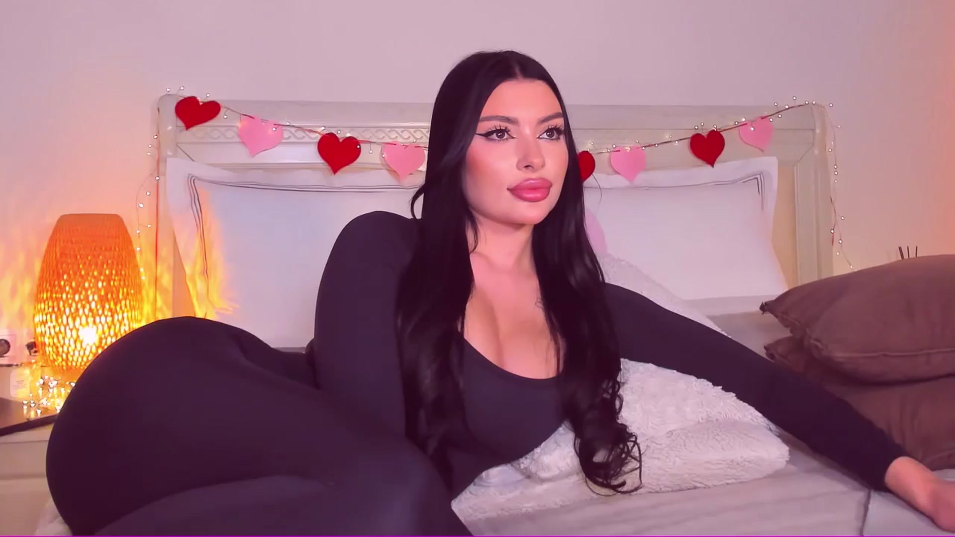Gallery image thumbnail from Mary_Harris_'s myfreecams stream on, 03/15/2025, 19:26 image 1 of 20