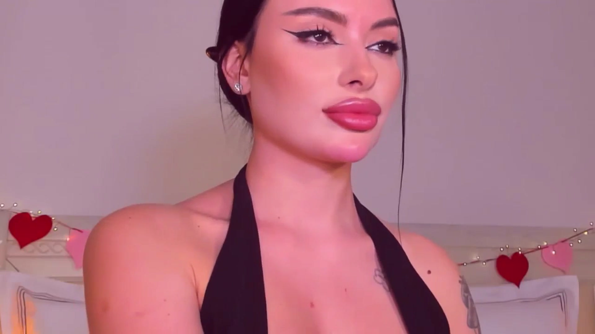 Gallery image thumbnail from Mary_Harris_'s myfreecams stream on, 03/19/2025, 18:45 image 5 of 20