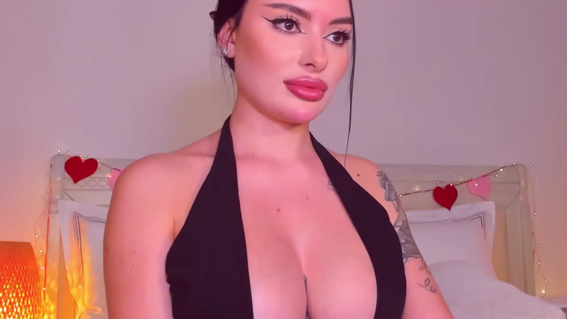 Gallery image thumbnail from Mary_Harris_'s myfreecams stream on, 03/19/2025, 18:45 image 13 of 20