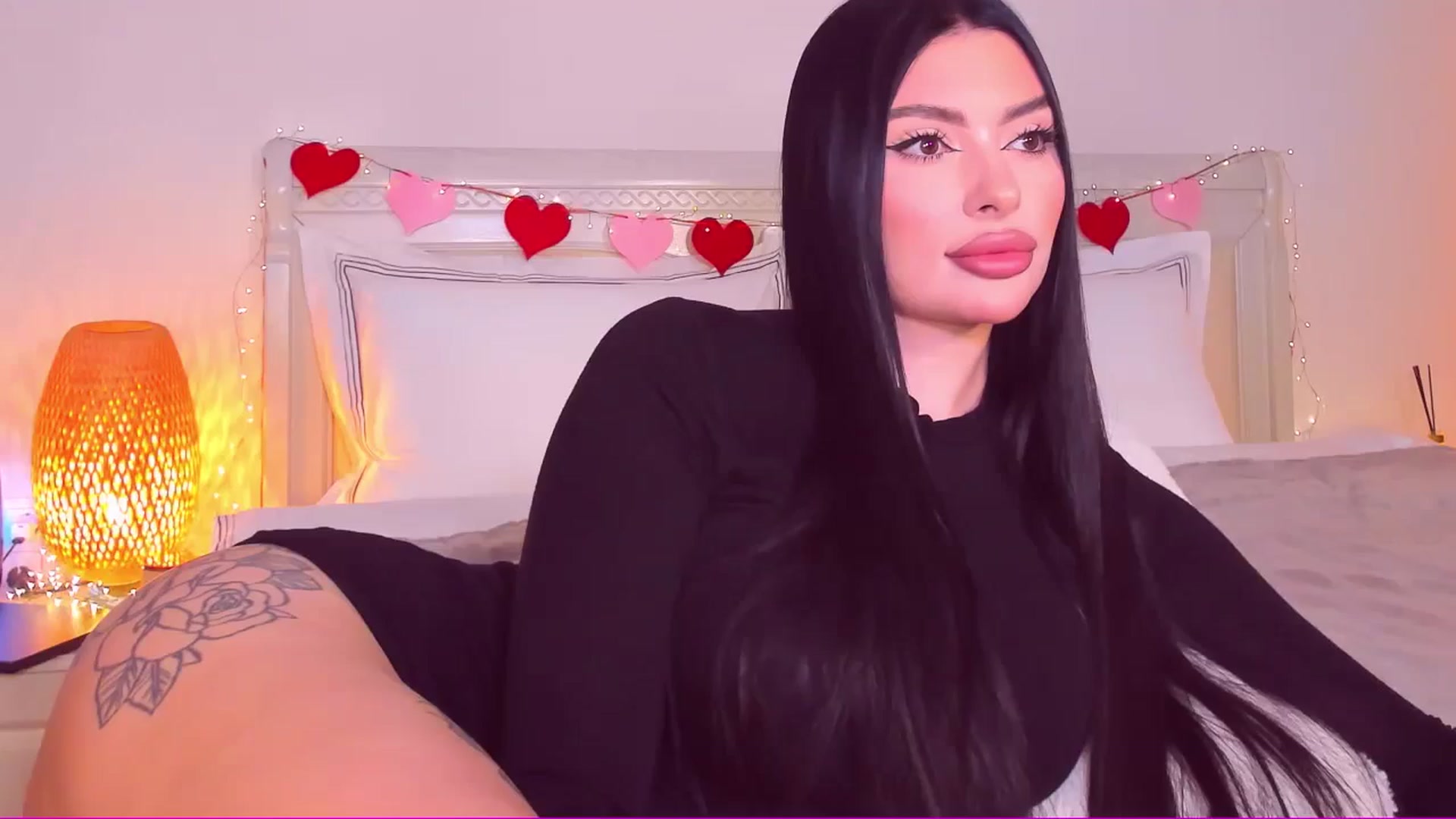 Gallery image thumbnail from Mary_Harris_'s myfreecams stream on, 03/21/2025, 17:56 image 1 of 20