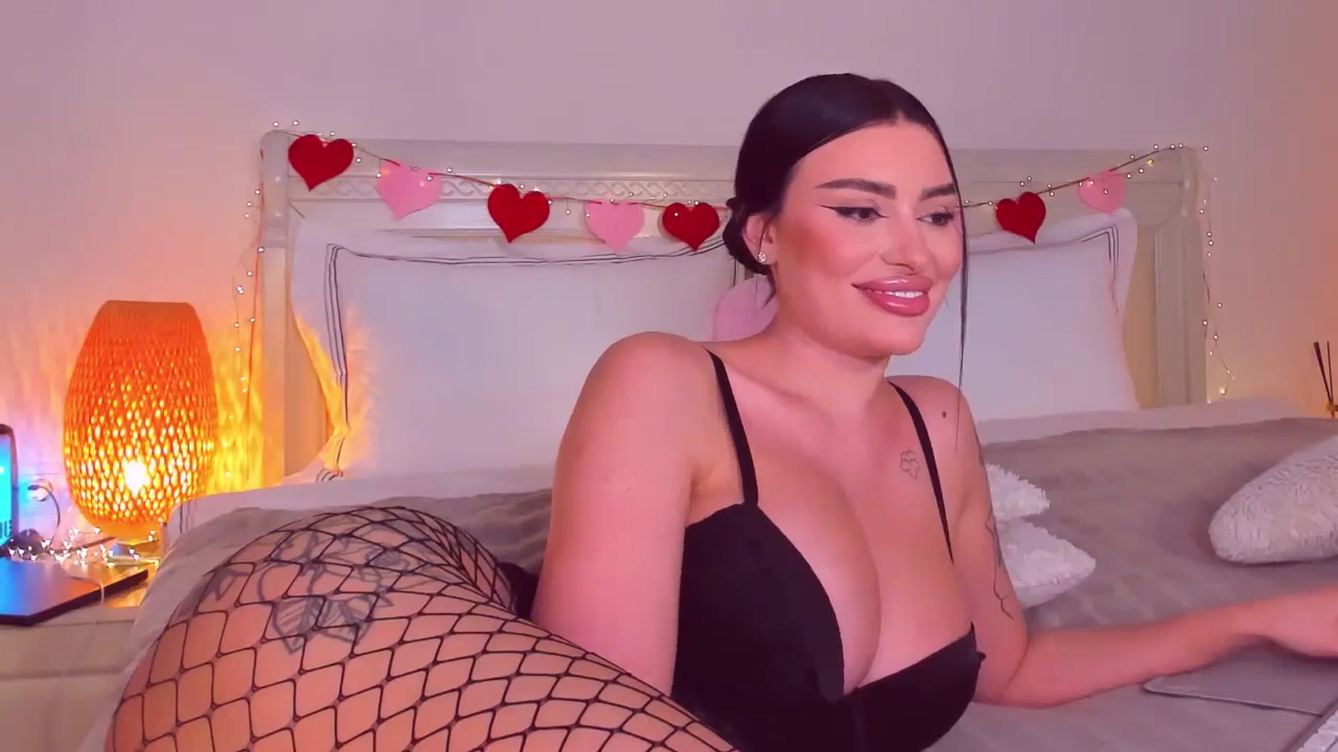 Gallery image thumbnail from Mary_Harris_'s myfreecams stream on, 03/22/2025, 19:49 image 2 of 20