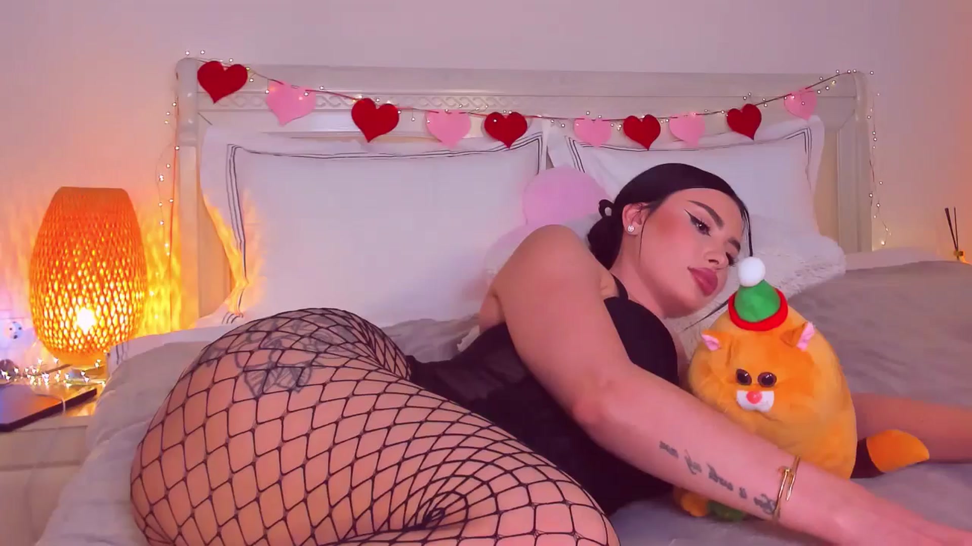 Gallery image thumbnail from Mary_Harris_'s myfreecams stream on, 03/22/2025, 22:09 image 13 of 20