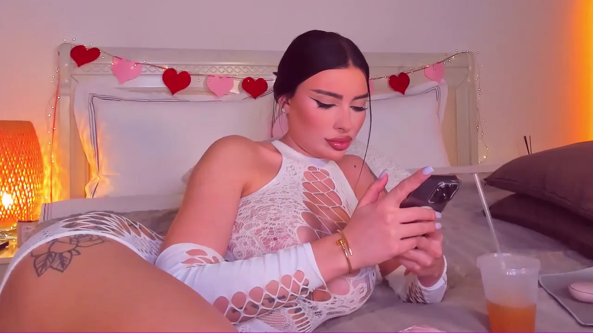 Gallery image thumbnail from Mary_Harris_'s myfreecams stream on, 03/23/2025, 20:11 image 8 of 20