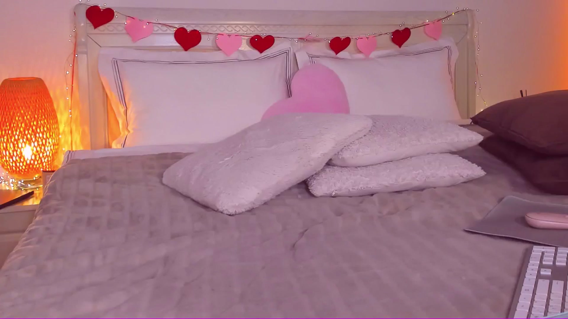 Gallery image thumbnail from Mary_Harris_'s myfreecams stream on, 03/25/2025, 23:34 image 2 of 20