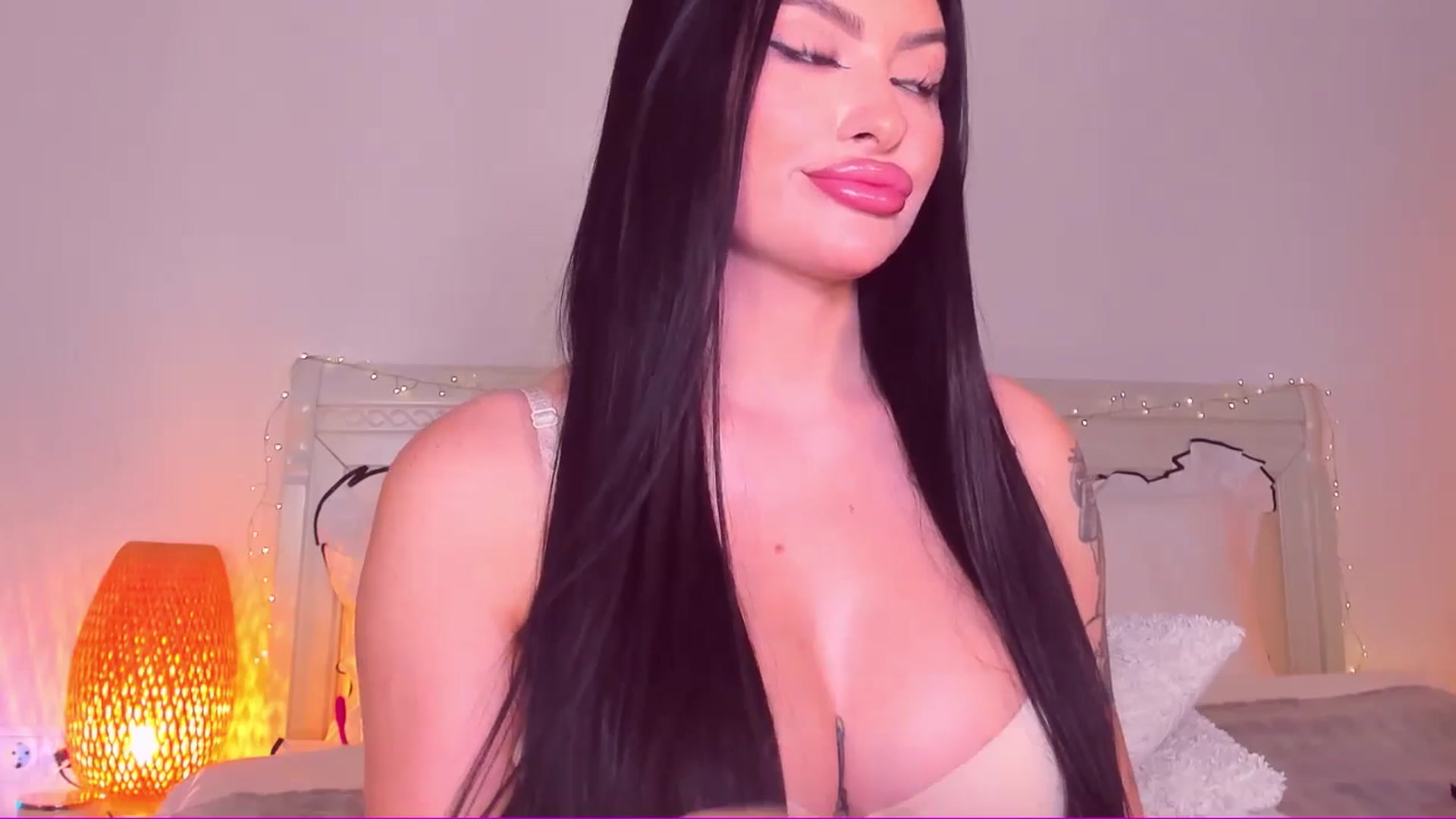Gallery image thumbnail from Mary_Harris_'s myfreecams stream on, 03/27/2025, 22:47 image 20 of 20