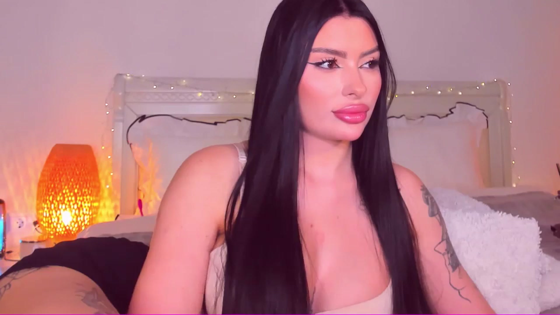 Gallery image thumbnail from Mary_Harris_'s myfreecams stream on, 03/27/2025, 22:47 image 4 of 20