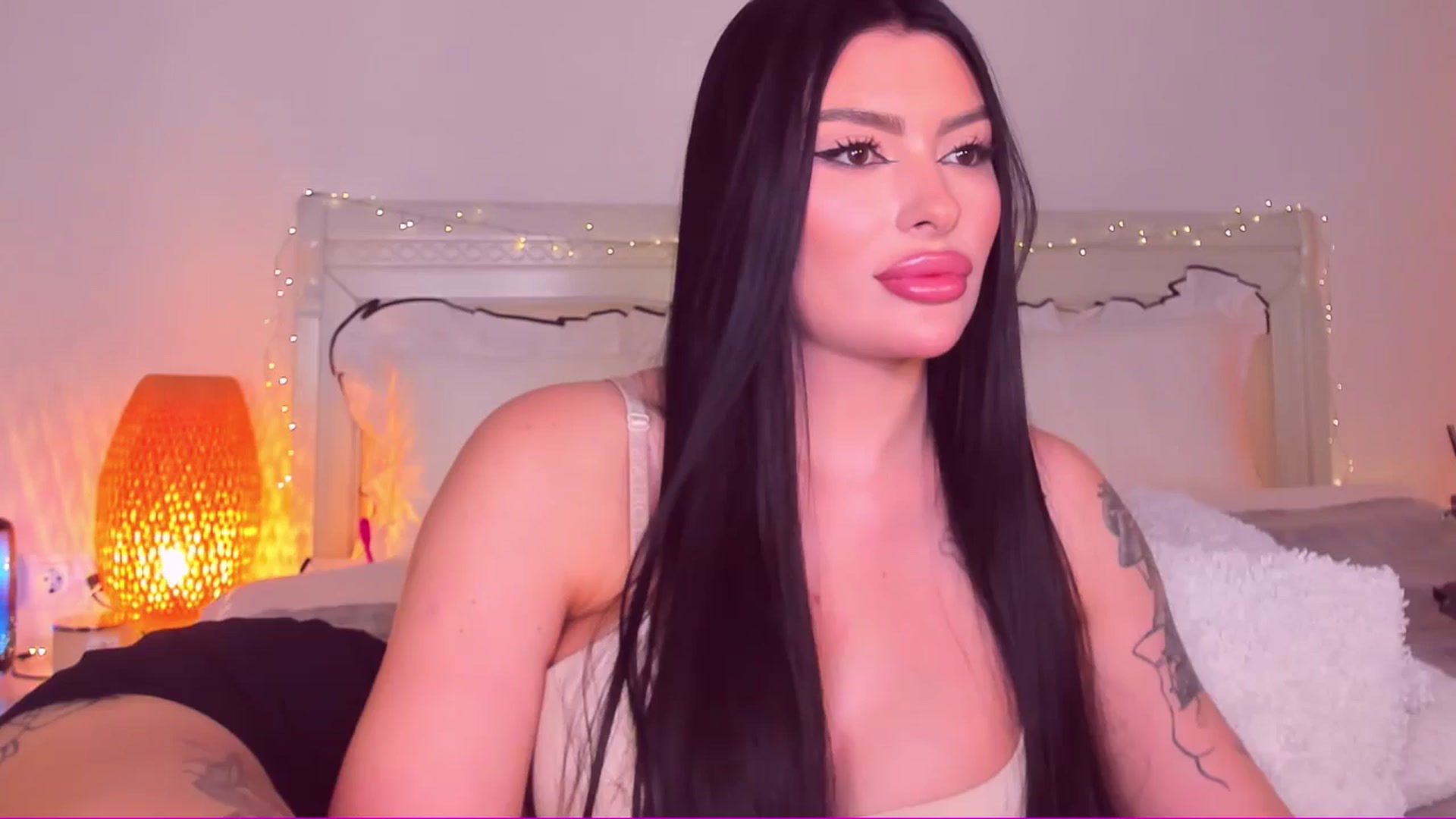 Gallery image thumbnail from Mary_Harris_'s myfreecams stream on, 03/27/2025, 22:47 image 5 of 20