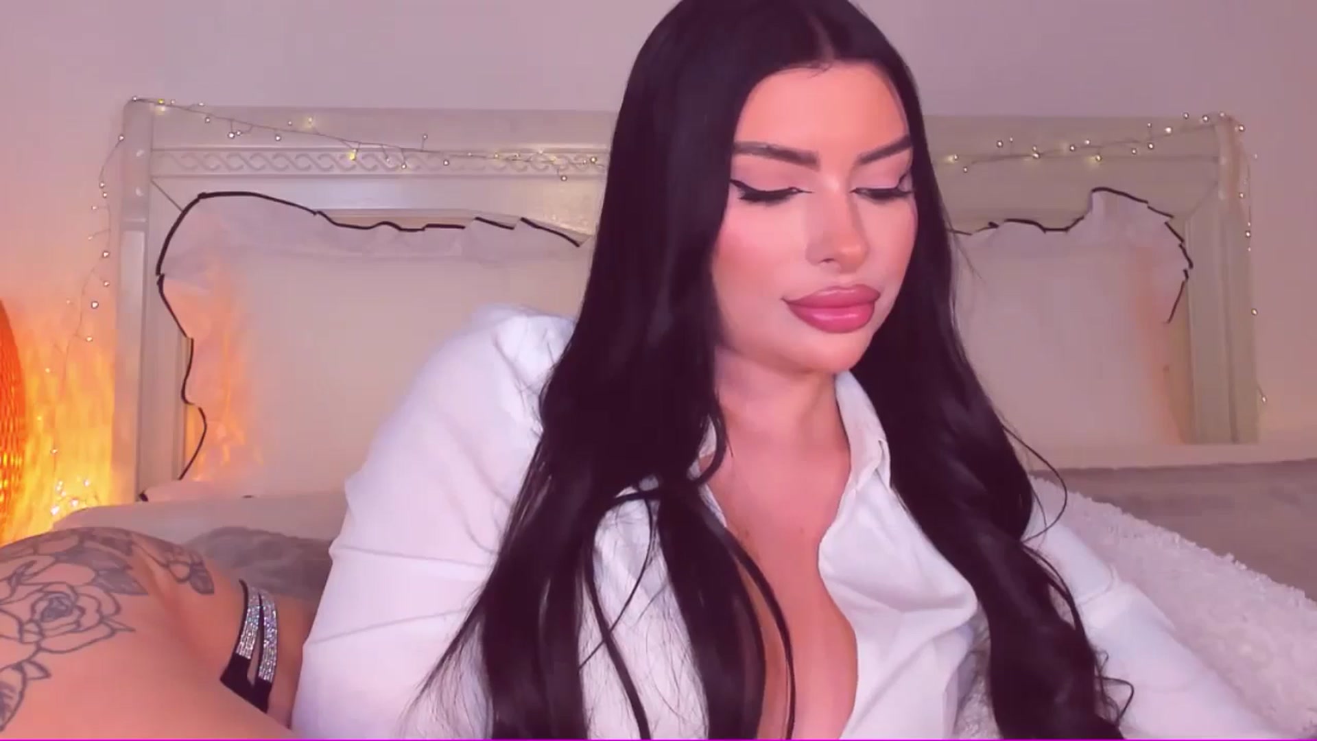 Gallery image thumbnail from Mary_Harris_'s myfreecams stream on, 03/29/2025, 20:44 image 9 of 20