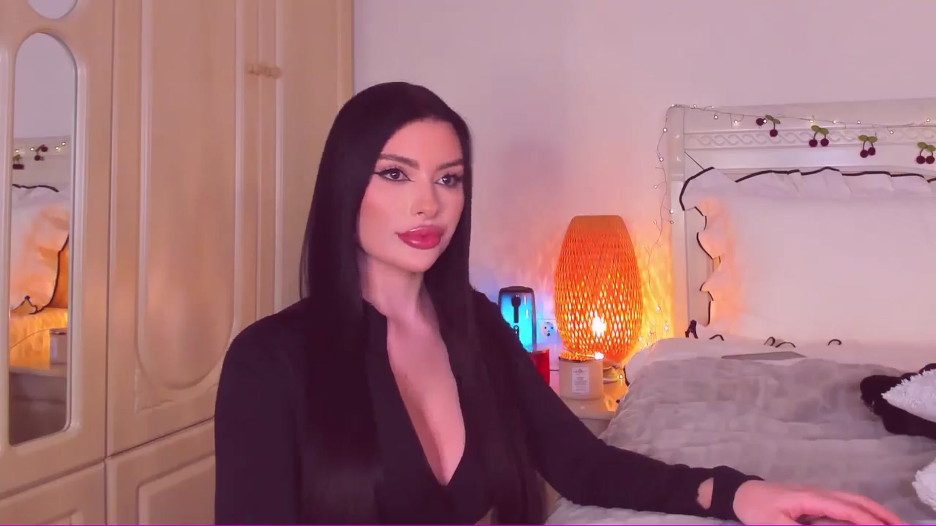 Gallery image thumbnail from Mary_Harris_'s myfreecams stream on, 04/11/2025, 08:41 image 19 of 20