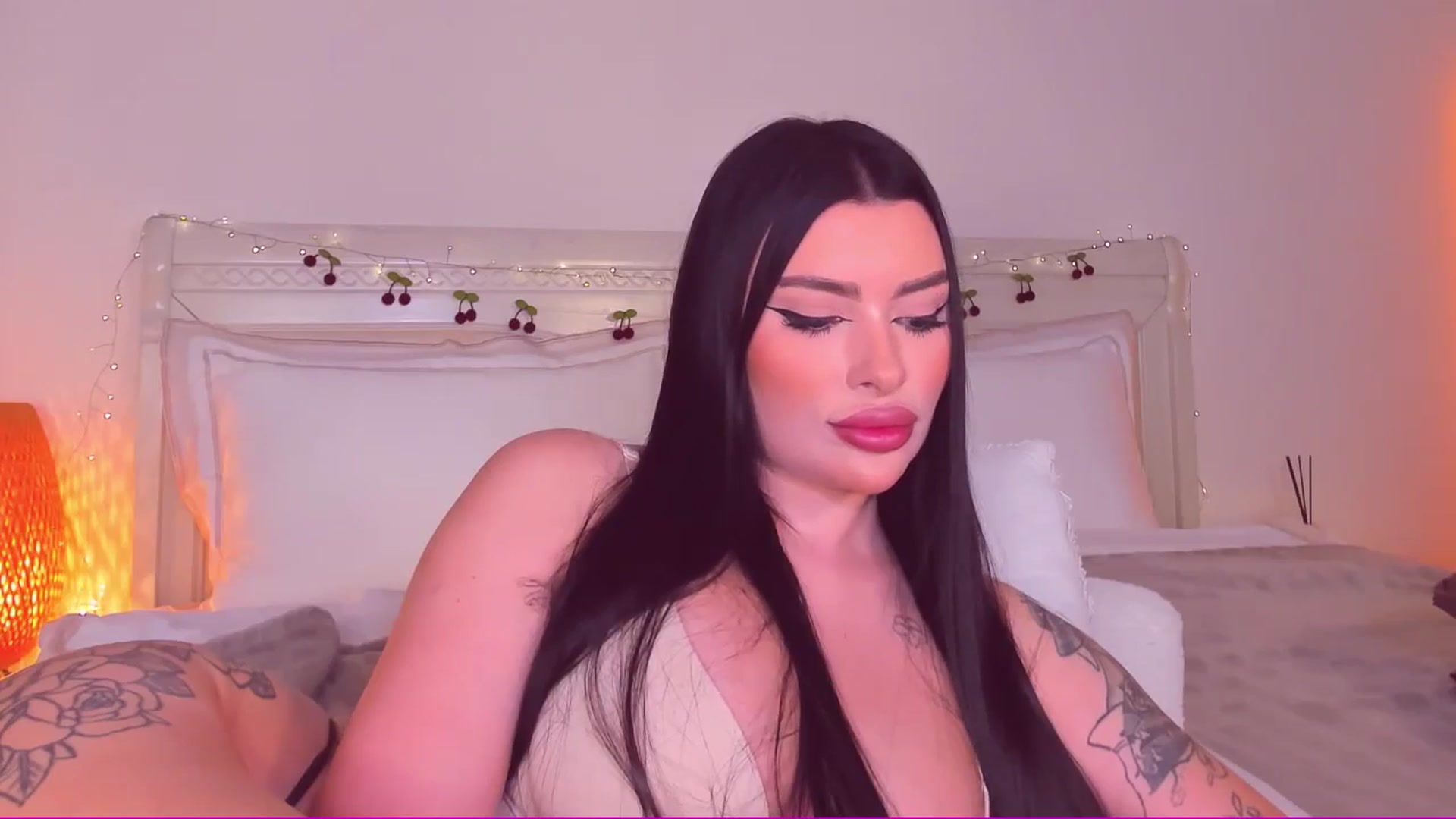 Gallery image thumbnail from Mary_Harris_'s myfreecams stream on, 04/13/2025, 10:39 image 6 of 20