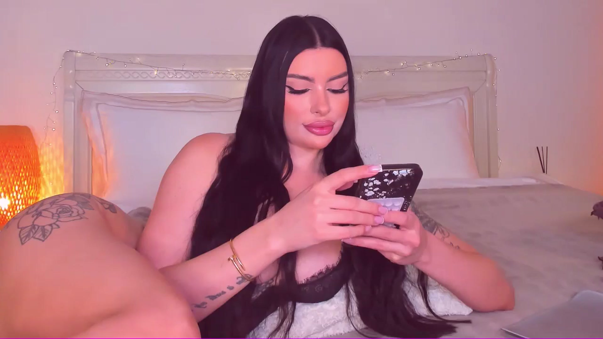Gallery image thumbnail from Mary_Harris_'s myfreecams stream on, 04/16/2025, 08:03 image 8 of 20