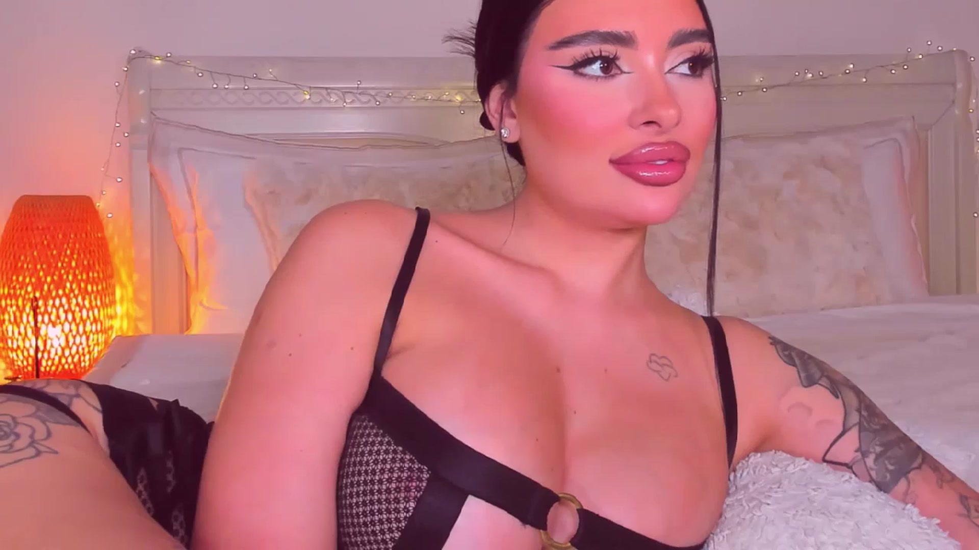 Gallery image thumbnail from Mary_Harris_'s myfreecams stream on, 10/19/2025, 15:57 image 9 of 20