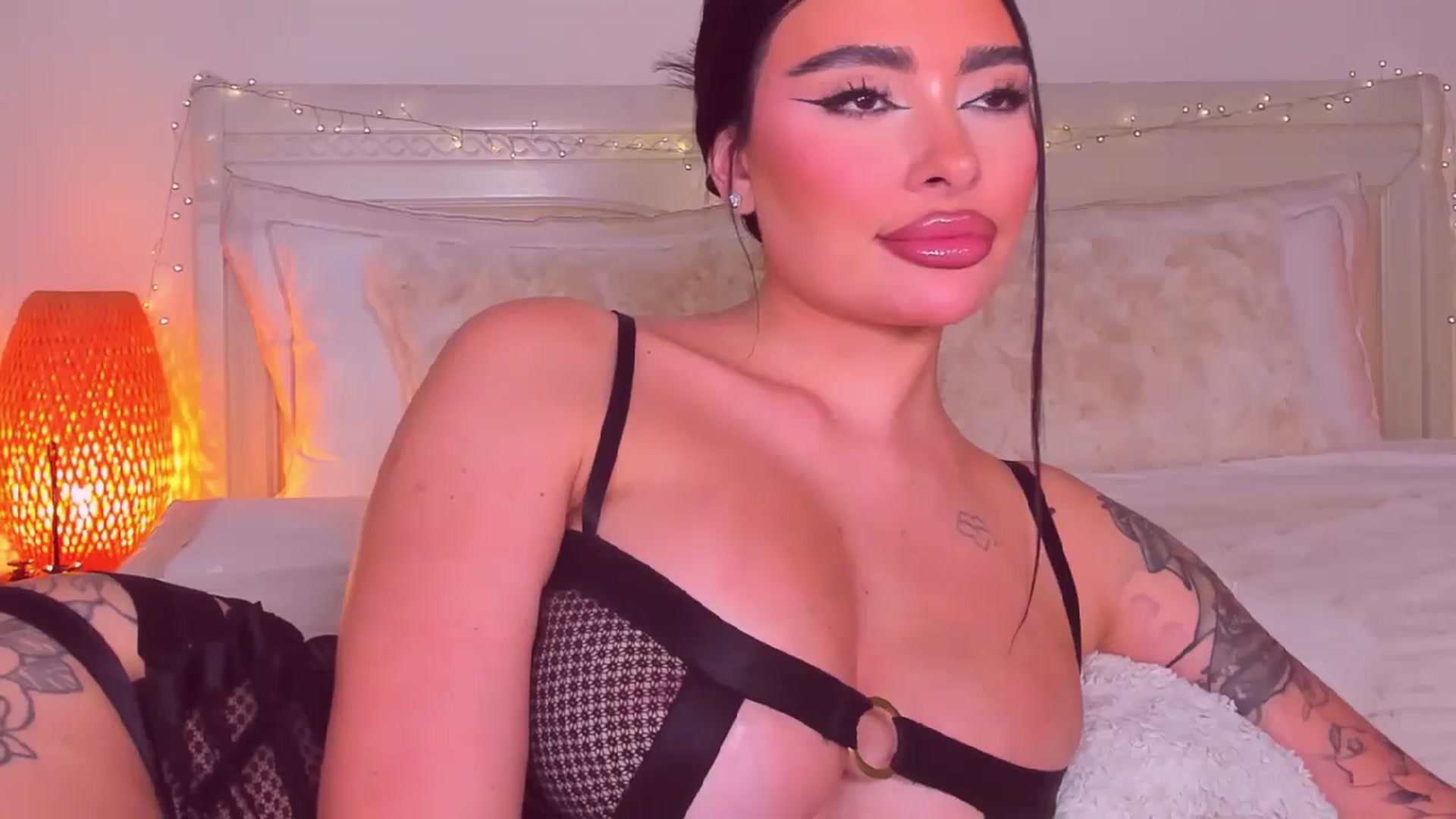 Gallery image thumbnail from Mary_Harris_'s myfreecams stream on, 10/19/2025, 15:57 image 15 of 20