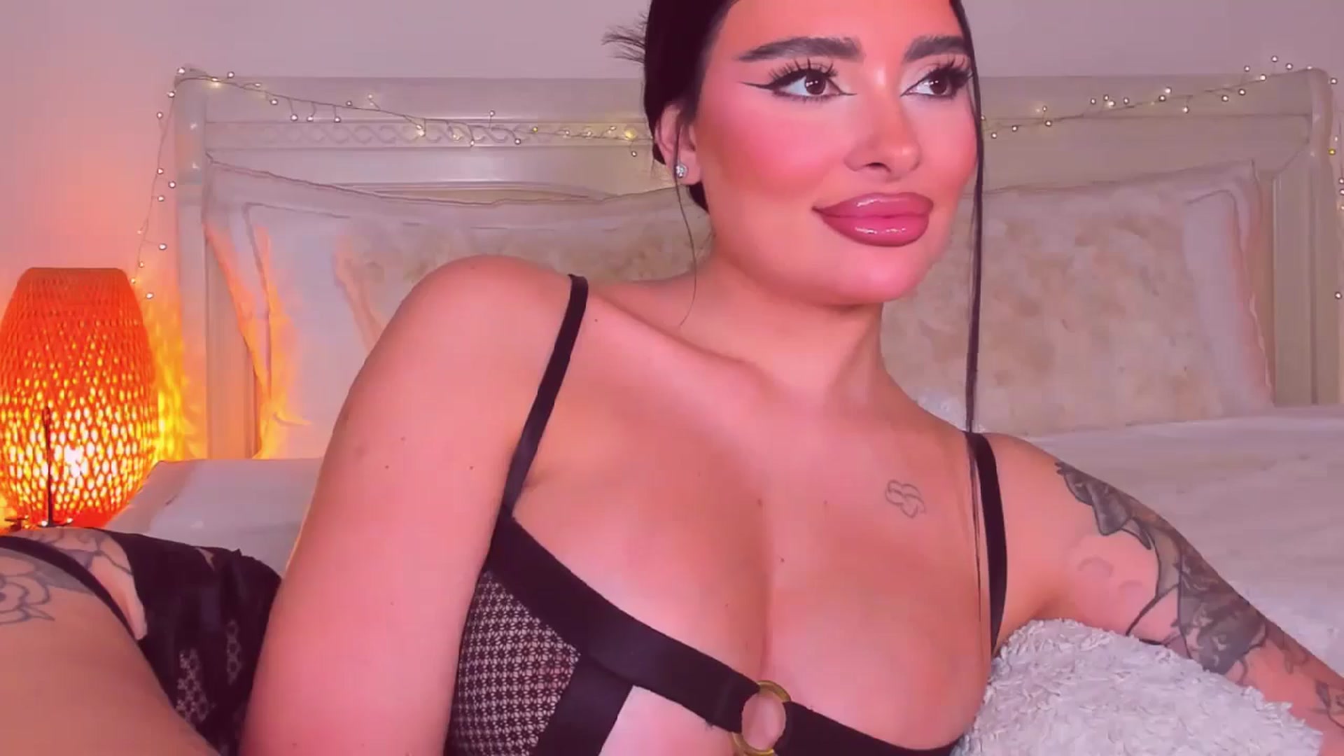 Gallery image thumbnail from Mary_Harris_'s myfreecams stream on, 10/19/2025, 15:57 image 8 of 20