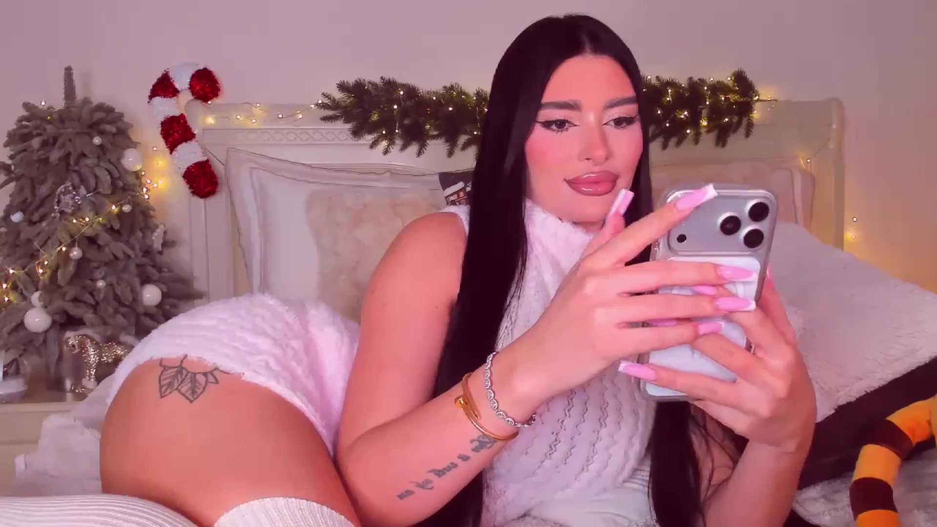 Gallery image thumbnail from Mary_Harris_'s myfreecams stream on, 12/31/2025, 10:22 image 9 of 20