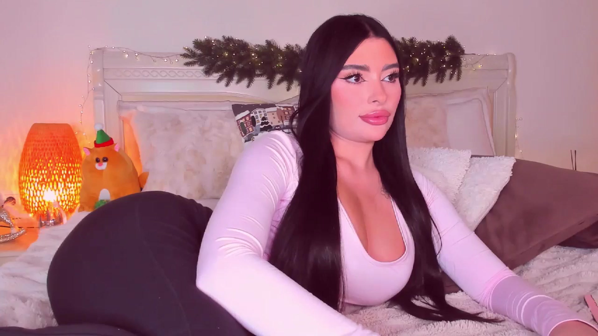 Gallery image thumbnail from Mary_Harris_'s myfreecams stream on, 01/06/2026, 18:47 image 12 of 20