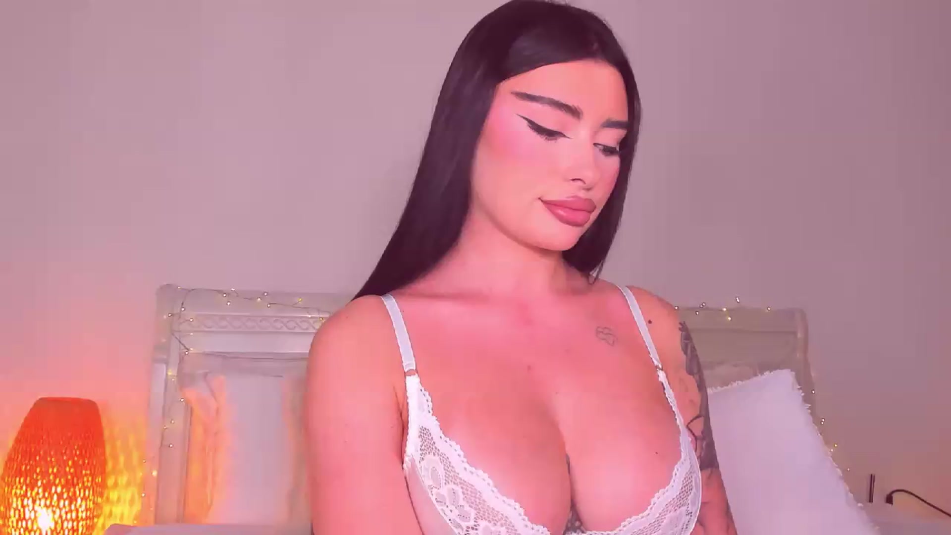 Gallery image thumbnail from Mary_Harris_'s myfreecams stream on, 06/24/2026, 15:07 image 19 of 20
