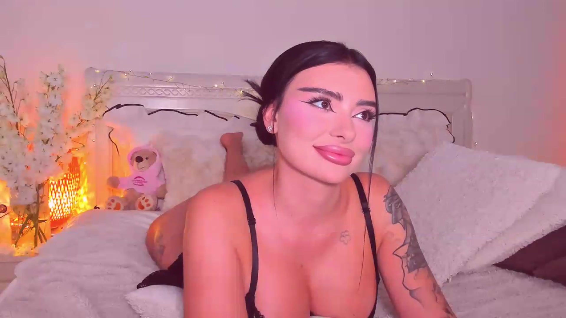 Gallery image thumbnail from Mary_Harris_'s myfreecams stream on, 07/31/2026, 19:06 image 7 of 20
