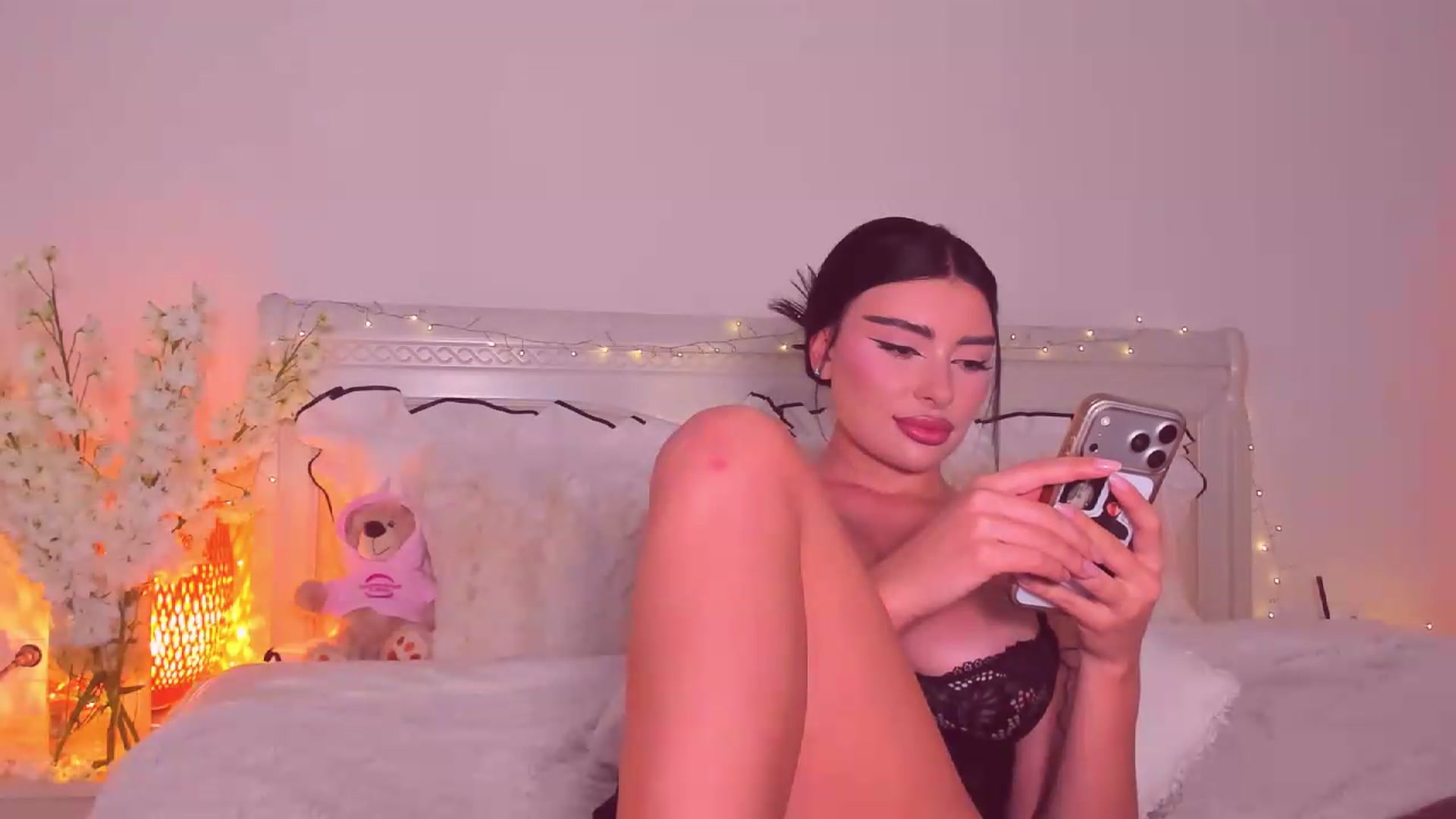 Gallery image thumbnail from Mary_Harris_'s myfreecams stream on, 07/31/2026, 23:42 image 12 of 20