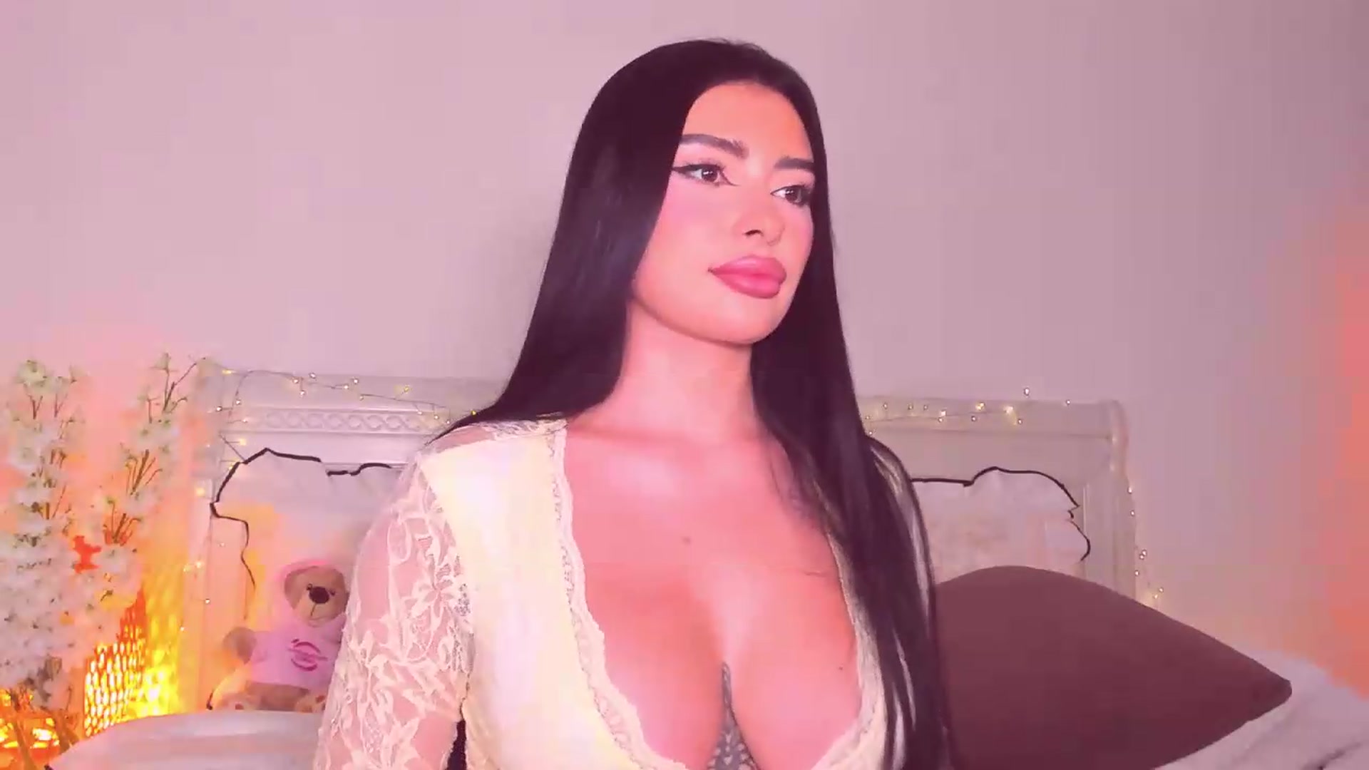 Gallery image thumbnail from Mary_Harris_'s myfreecams stream on, 08/01/2026, 19:15 image 13 of 20