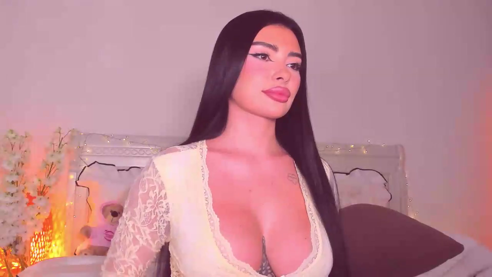 Gallery image thumbnail from Mary_Harris_'s myfreecams stream on, 08/01/2026, 19:15 image 14 of 20