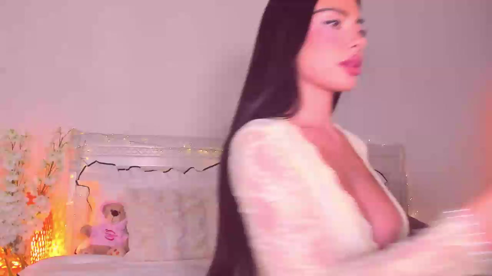 Gallery image thumbnail from Mary_Harris_'s myfreecams stream on, 08/01/2026, 19:15 image 1 of 20
