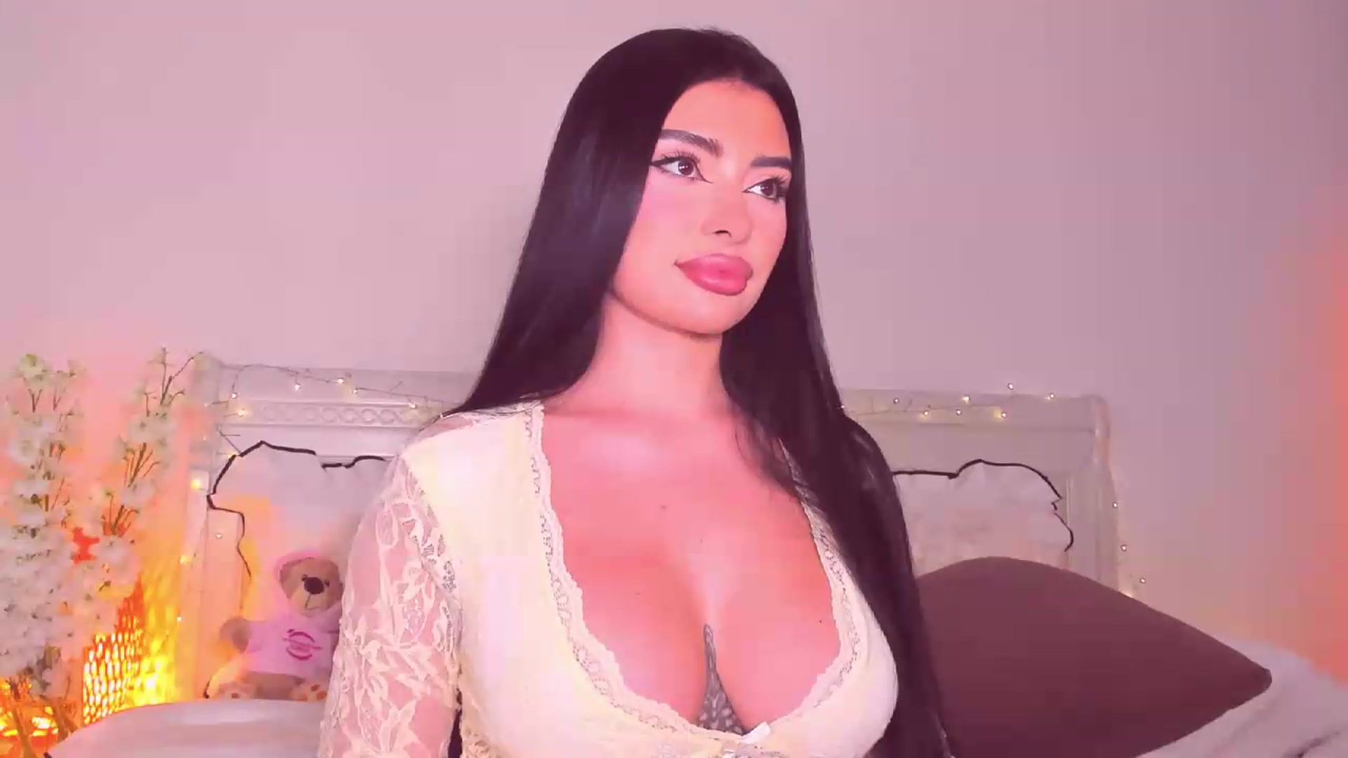 Gallery image thumbnail from Mary_Harris_'s myfreecams stream on, 08/01/2026, 19:15 image 8 of 20