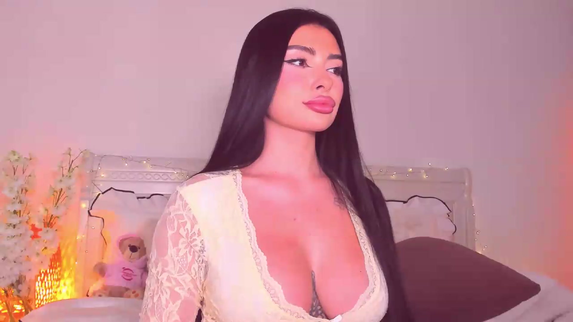 Gallery image thumbnail from Mary_Harris_'s myfreecams stream on, 08/01/2026, 19:15 image 7 of 20