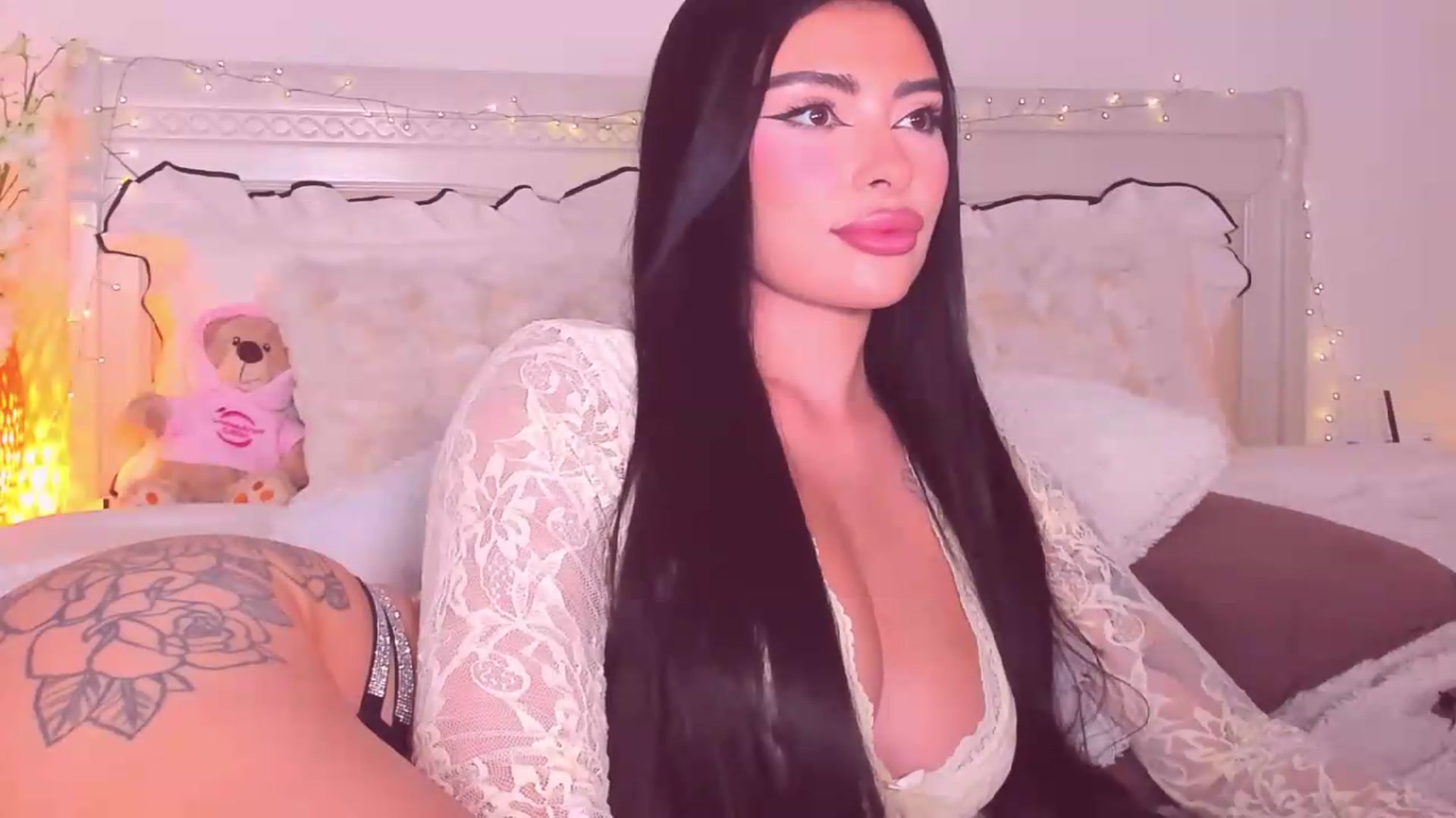 Gallery image thumbnail from Mary_Harris_'s myfreecams stream on, 08/01/2026, 19:45 image 15 of 20