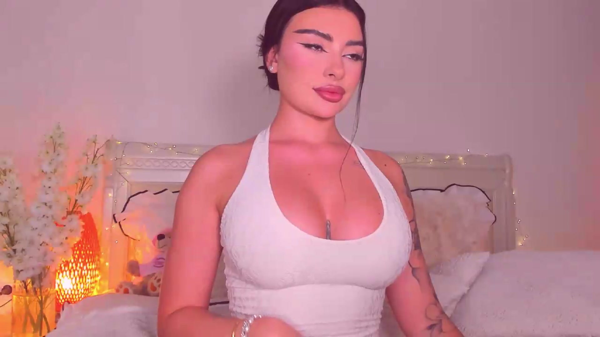 Gallery image thumbnail from Mary_Harris_'s myfreecams stream on, 08/02/2026, 21:33 image 13 of 20