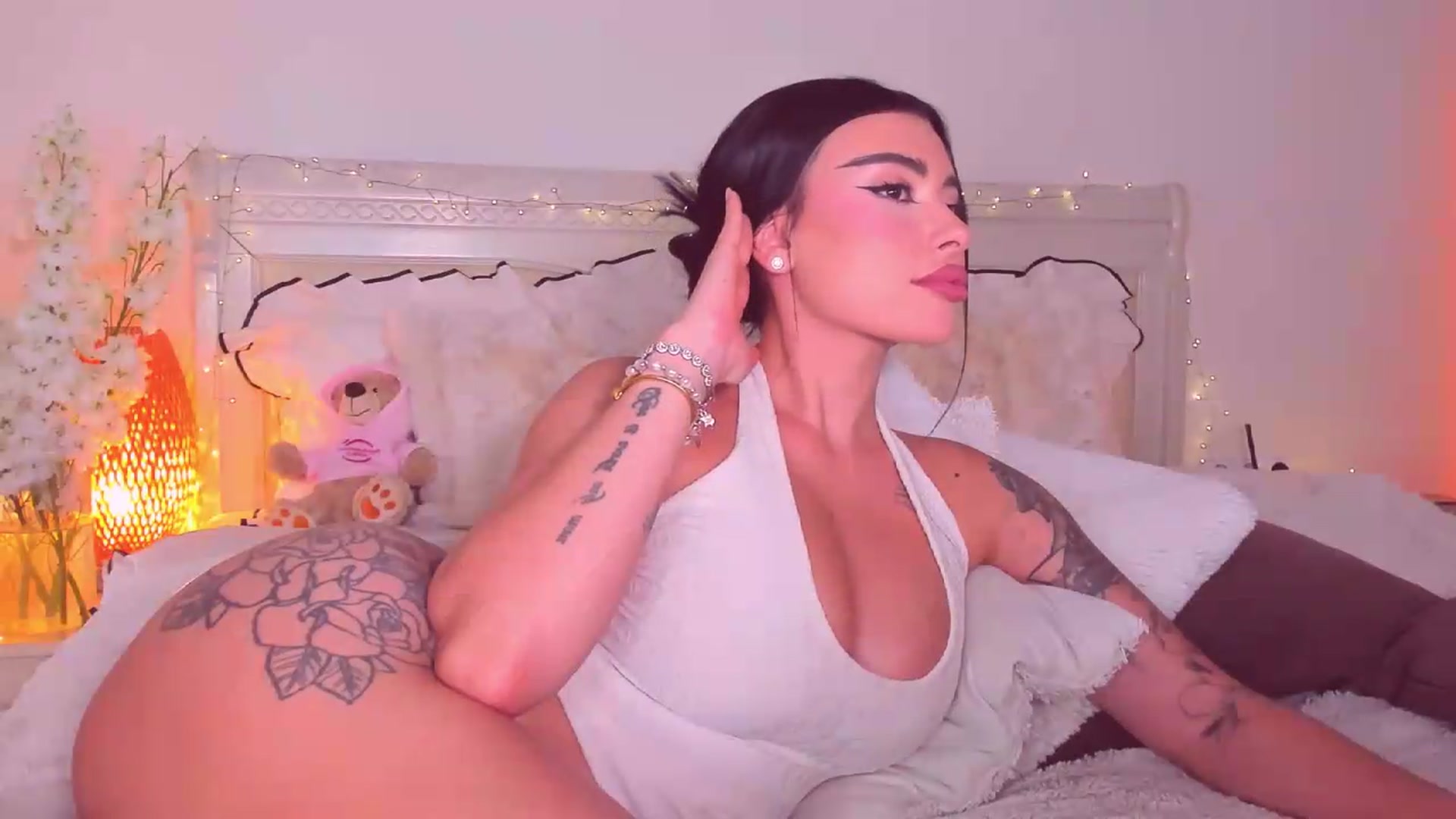 Gallery image thumbnail from Mary_Harris_'s myfreecams stream on, 08/02/2026, 23:59 image 14 of 20