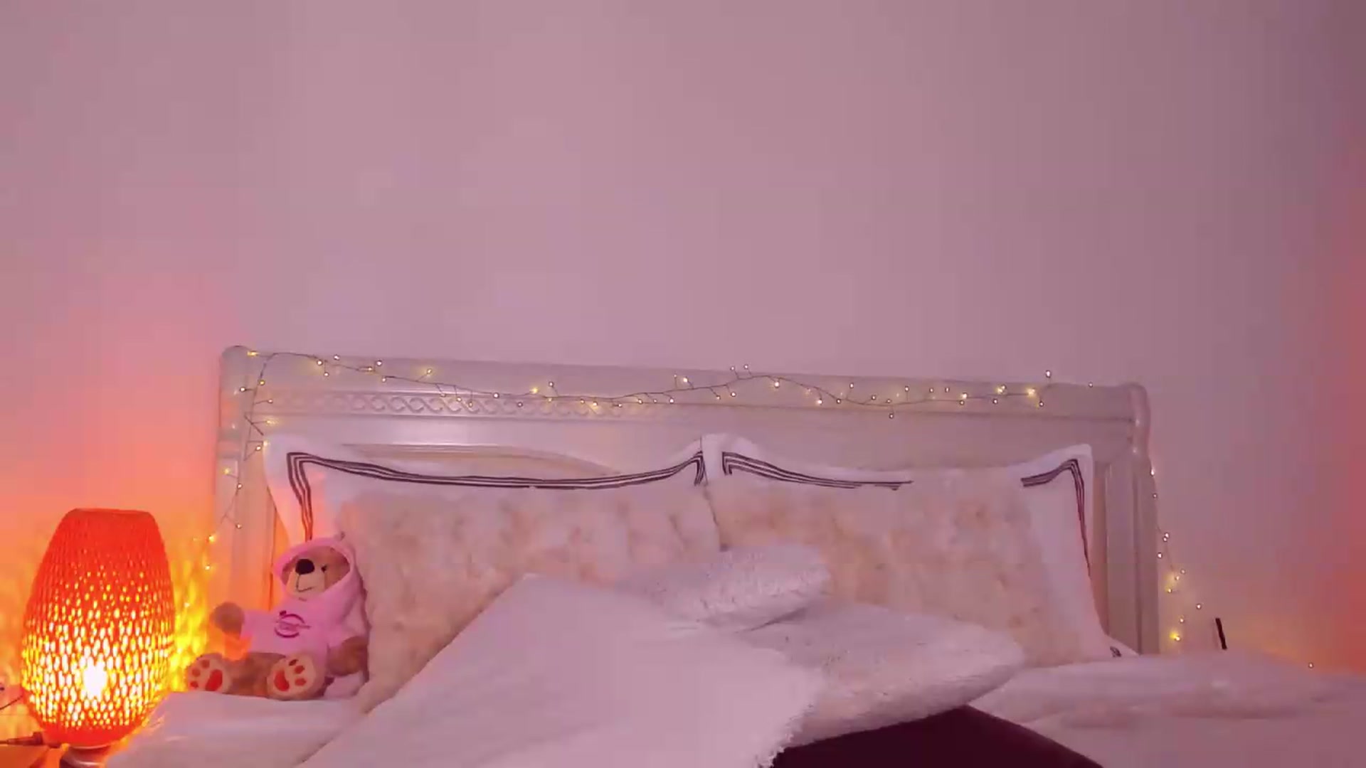Gallery image thumbnail from Mary_Harris_'s myfreecams stream on, 08/08/2026, 17:32 image 5 of 20