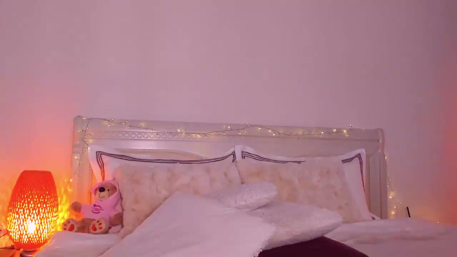 Gallery image thumbnail from Mary_Harris_'s myfreecams stream on, 08/08/2026, 17:32 image 6 of 20