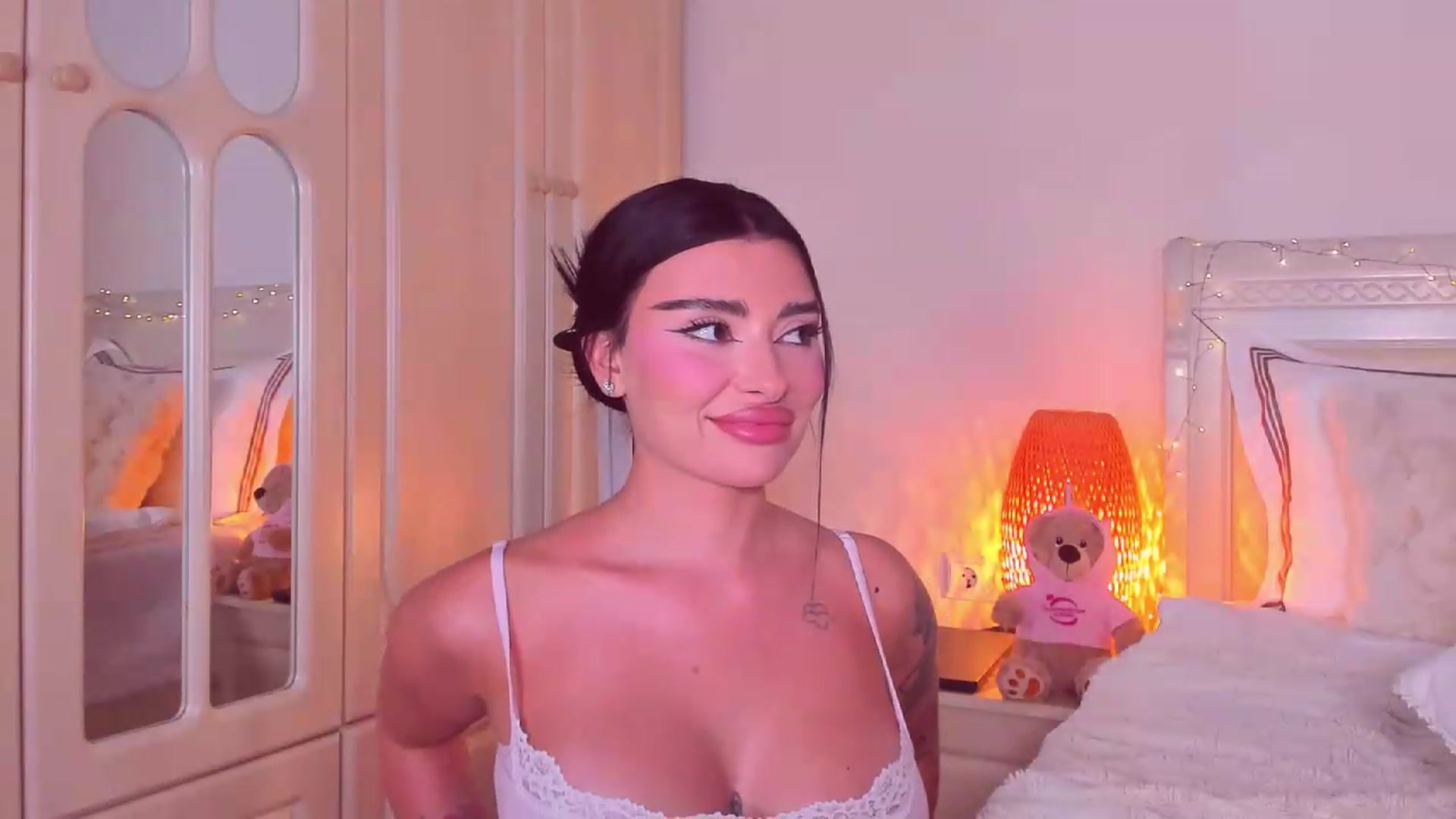 Gallery image thumbnail from Mary_Harris_'s myfreecams stream on, 08/13/2026, 22:57 image 20 of 20