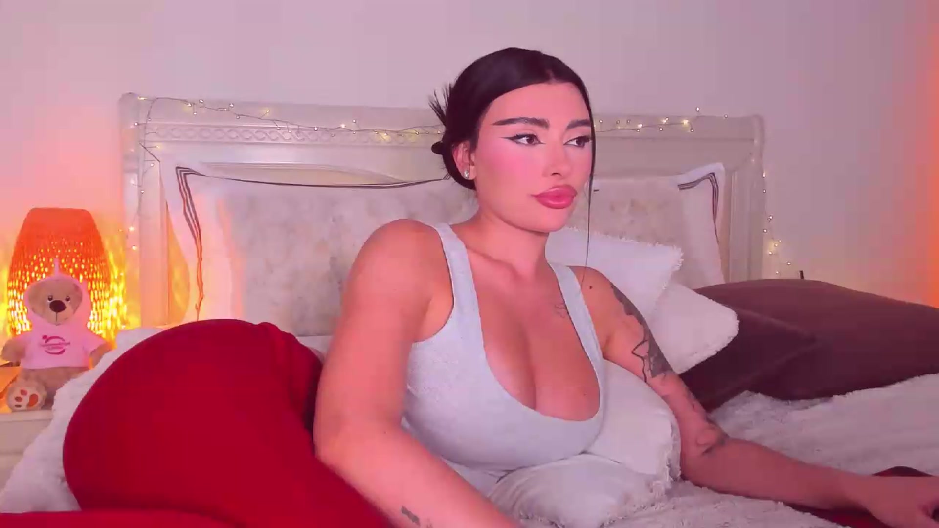 Gallery image thumbnail from Mary_Harris_'s myfreecams stream on, 08/14/2026, 24:00 image 11 of 20
