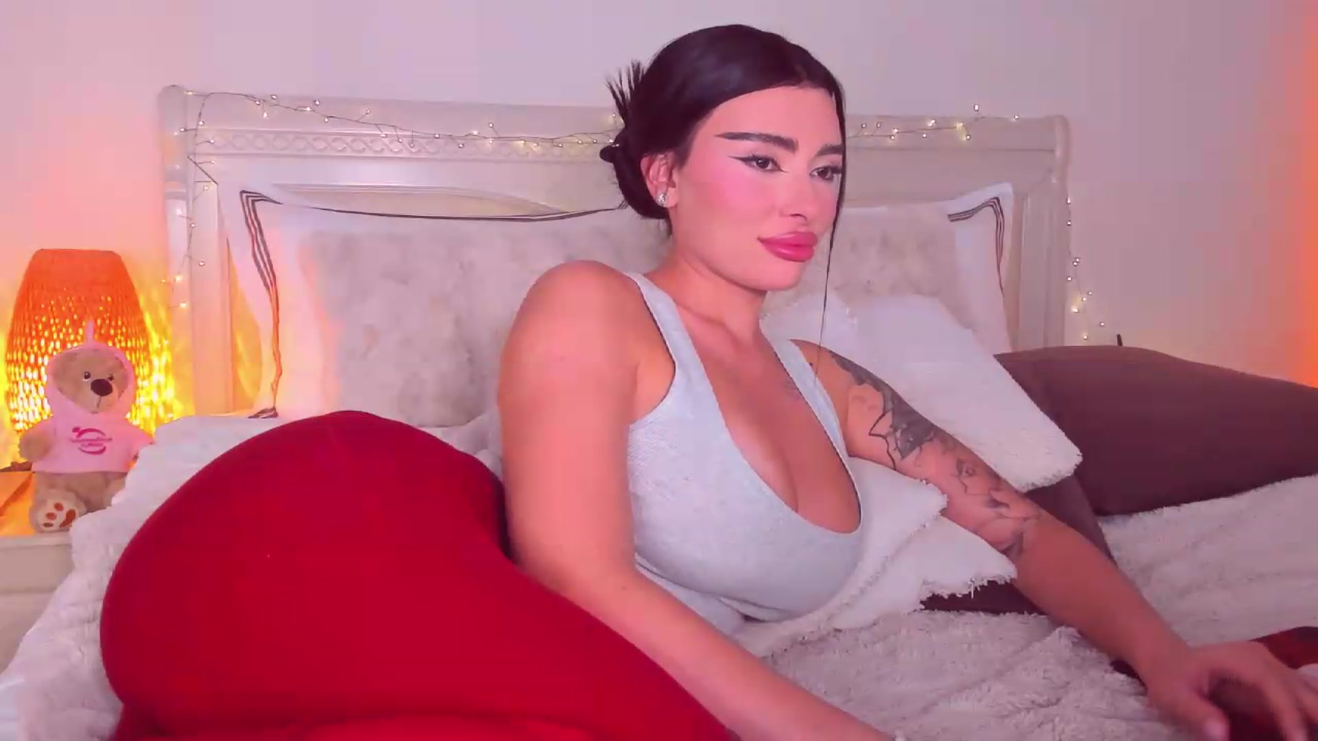 Gallery image thumbnail from Mary_Harris_'s myfreecams stream on, 08/14/2026, 01:19 image 3 of 20