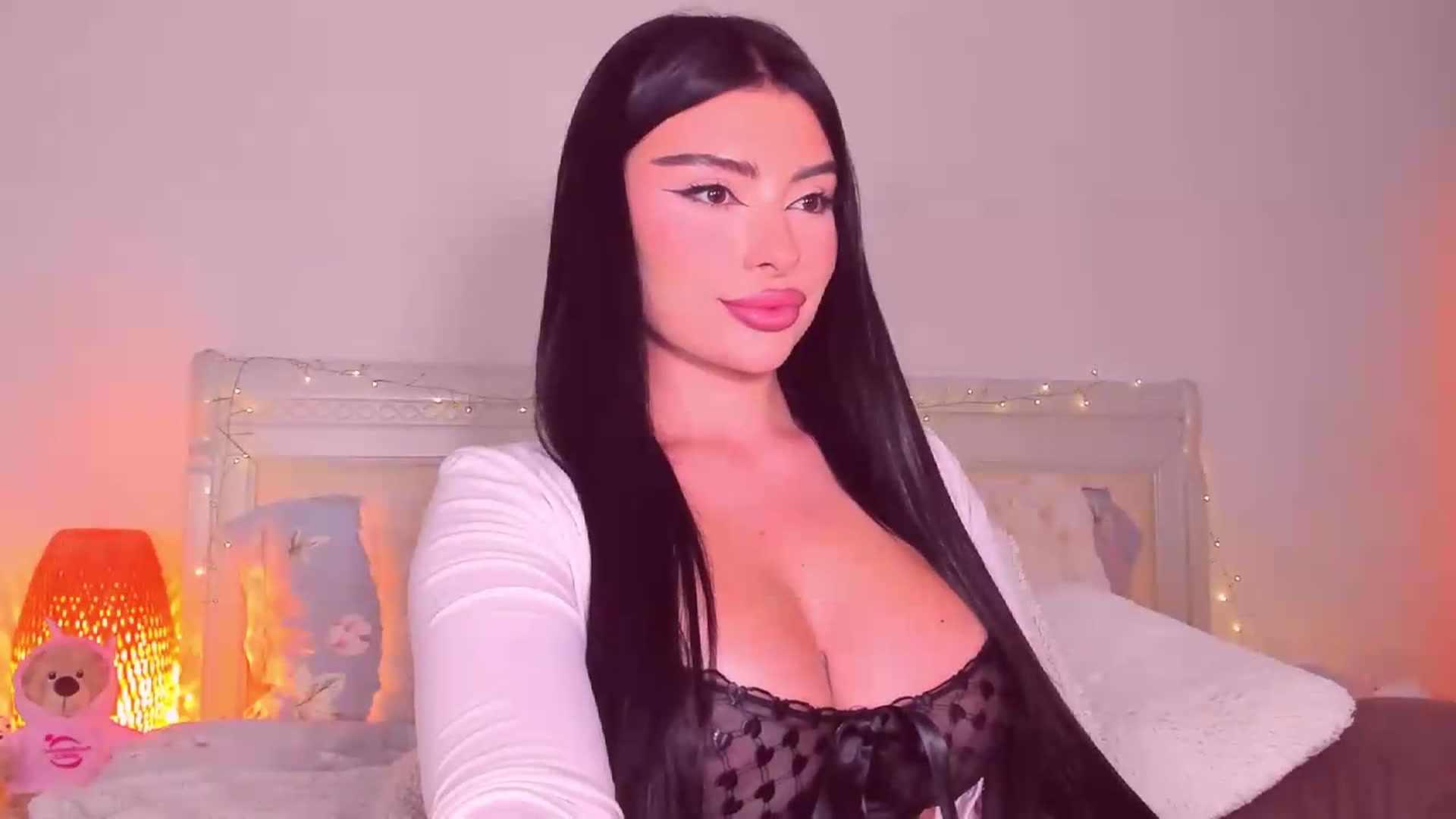 Gallery image thumbnail from Mary_Harris_'s myfreecams stream on, 08/21/2026, 02:12 image 12 of 20