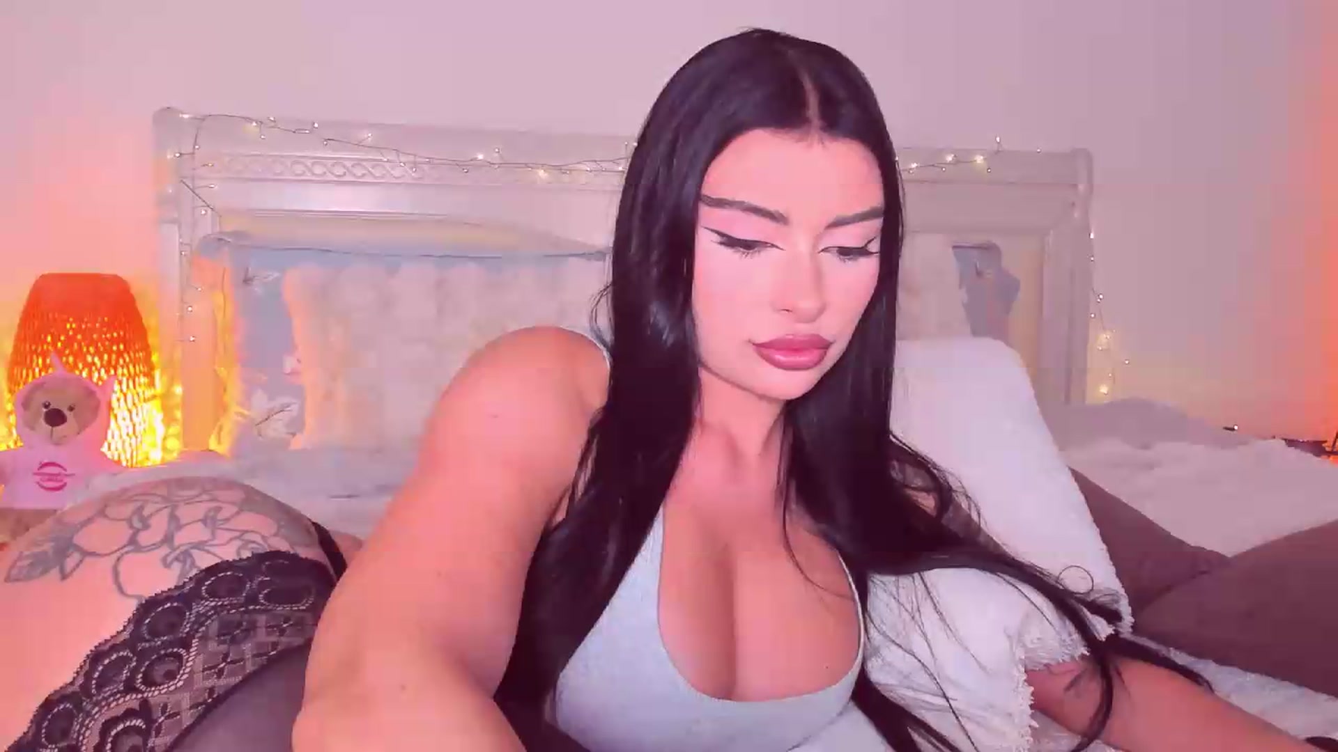 Gallery image thumbnail from Mary_Harris_'s myfreecams stream on, 08/21/2026, 23:56 image 4 of 20