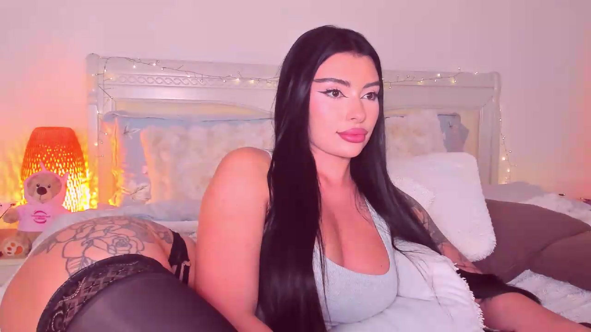 Gallery image thumbnail from Mary_Harris_'s myfreecams stream on, 08/22/2026, 01:25 image 4 of 20