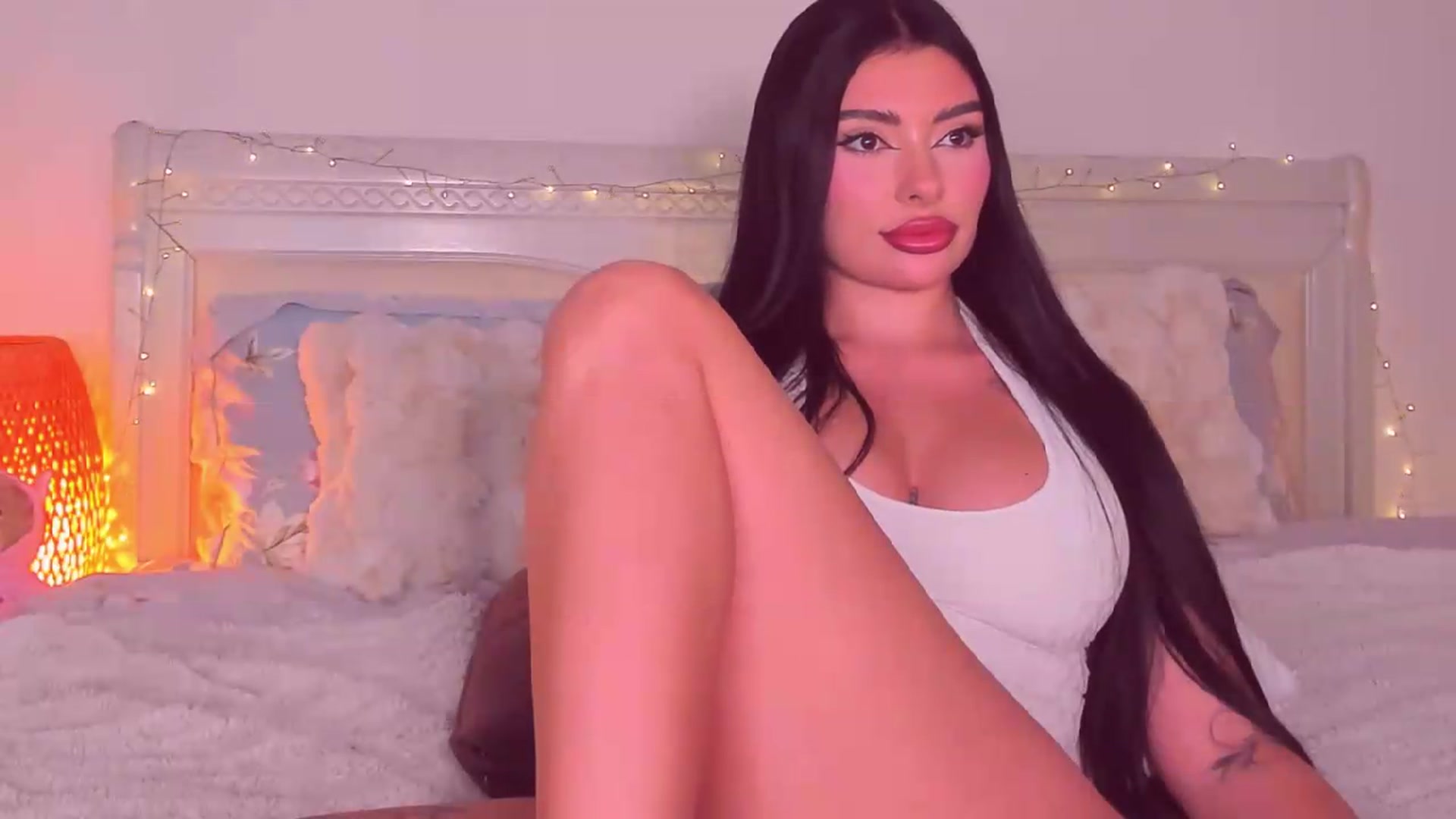 Gallery image thumbnail from Mary_Harris_'s myfreecams stream on, 08/25/2026, 24:59 image 8 of 20