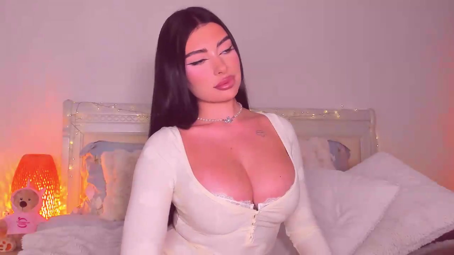 Gallery image thumbnail from Mary_Harris_'s myfreecams stream on, 08/28/2026, 18:55 image 13 of 20