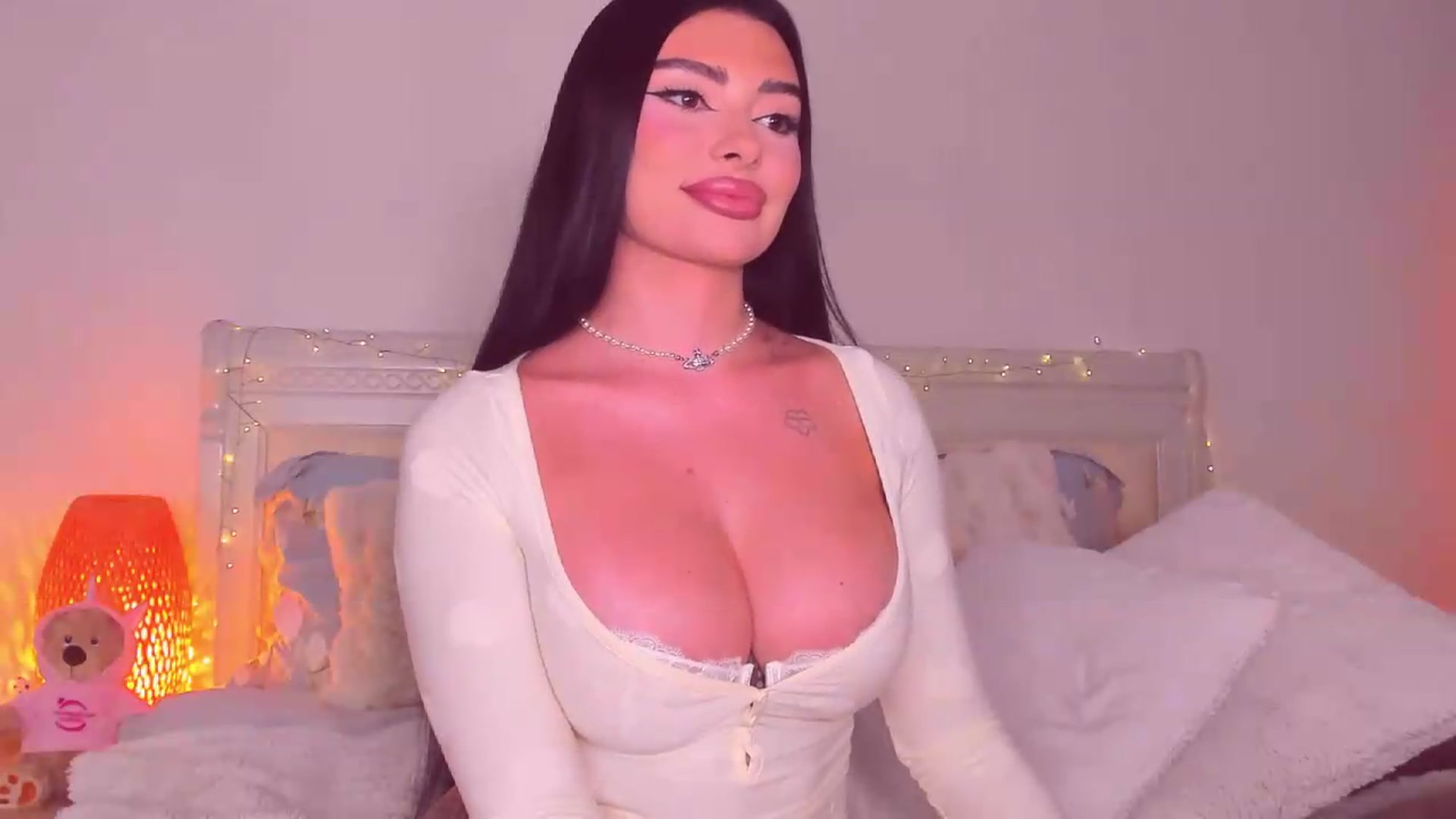 Gallery image thumbnail from Mary_Harris_'s myfreecams stream on, 08/28/2026, 18:55 image 14 of 20