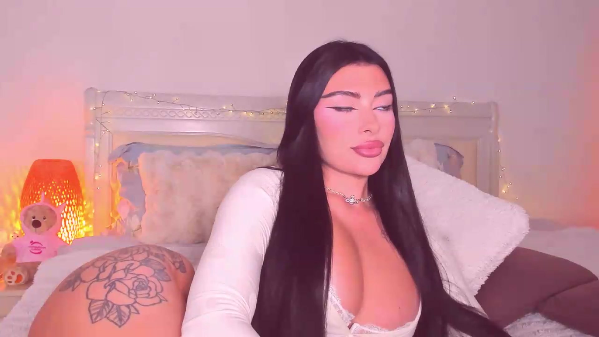 Gallery image thumbnail from Mary_Harris_'s myfreecams stream on, 08/28/2026, 18:55 image 3 of 20