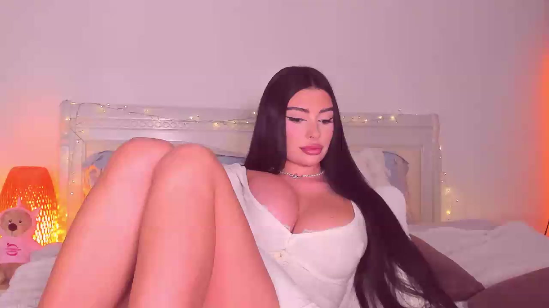 Gallery image thumbnail from Mary_Harris_'s myfreecams stream on, 08/28/2026, 20:20 image 1 of 20