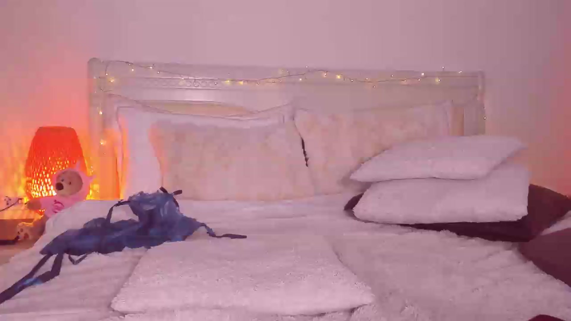 Gallery image thumbnail from Mary_Harris_'s myfreecams stream on, 09/05/2026, 07:39 image 1 of 20