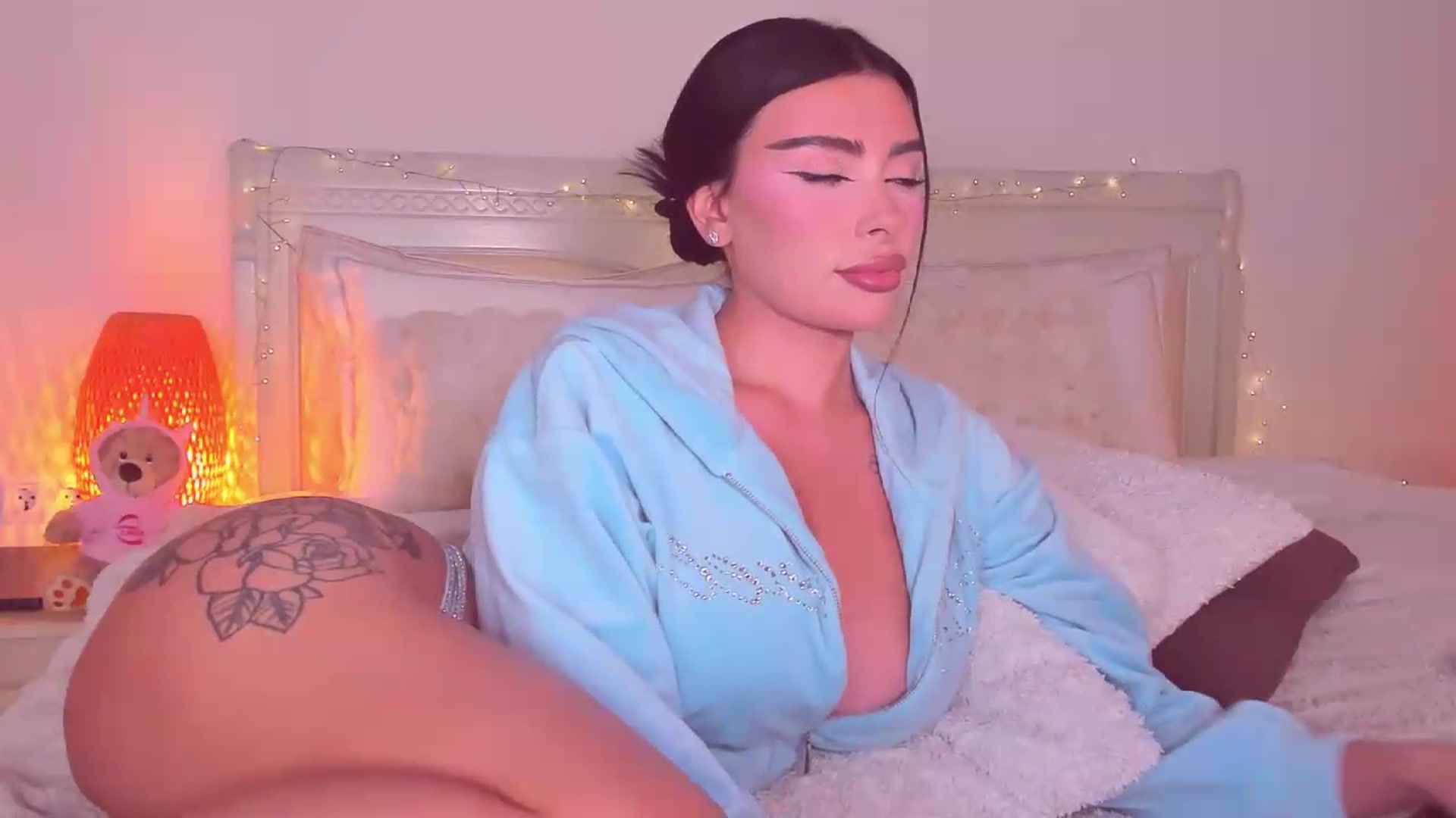 Gallery image thumbnail from Mary_Harris_'s myfreecams stream on, 09/06/2026, 05:24 image 3 of 20