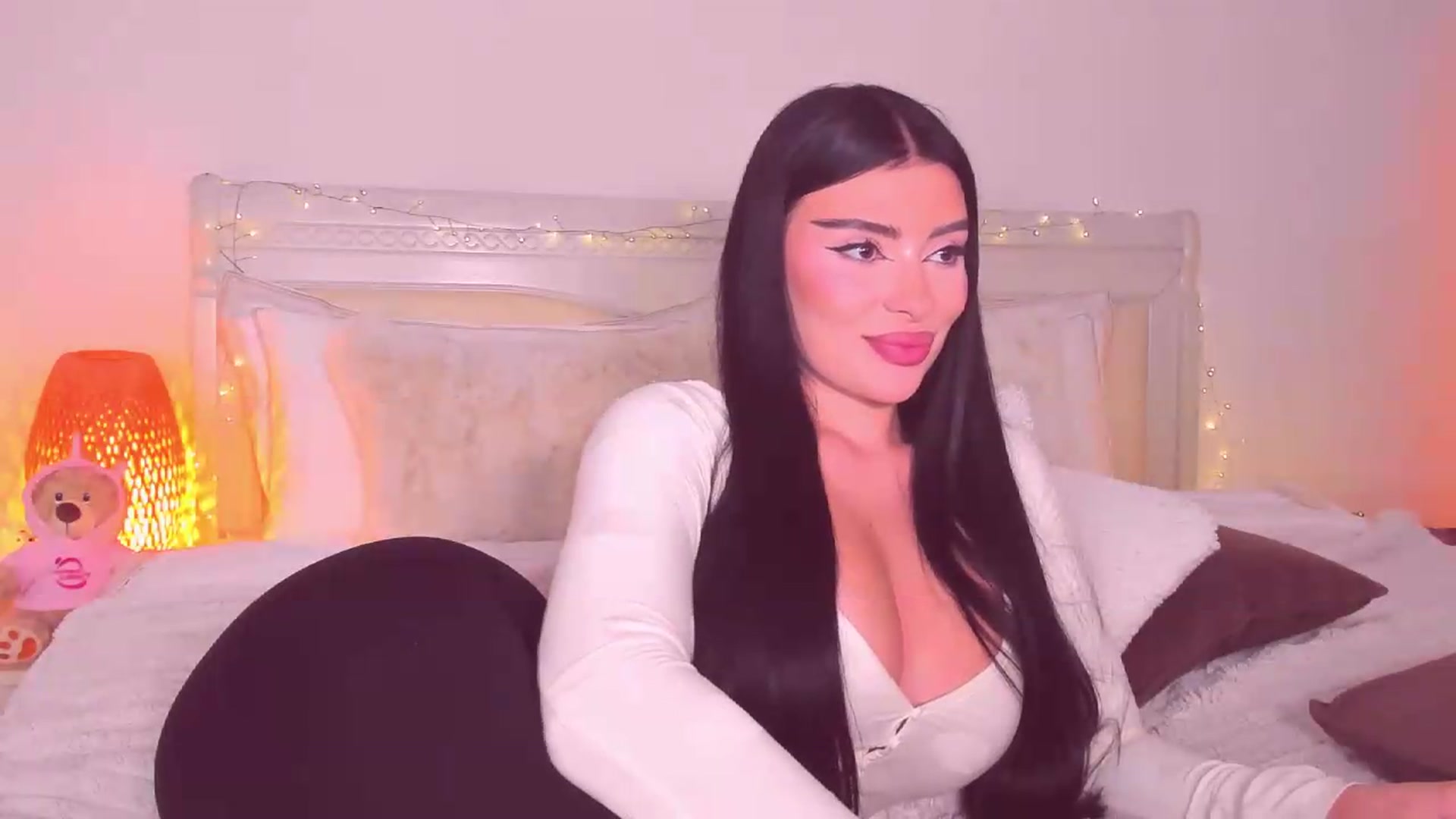 Gallery image thumbnail from Mary_Harris_'s myfreecams stream on, 09/08/2026, 14:23 image 6 of 20