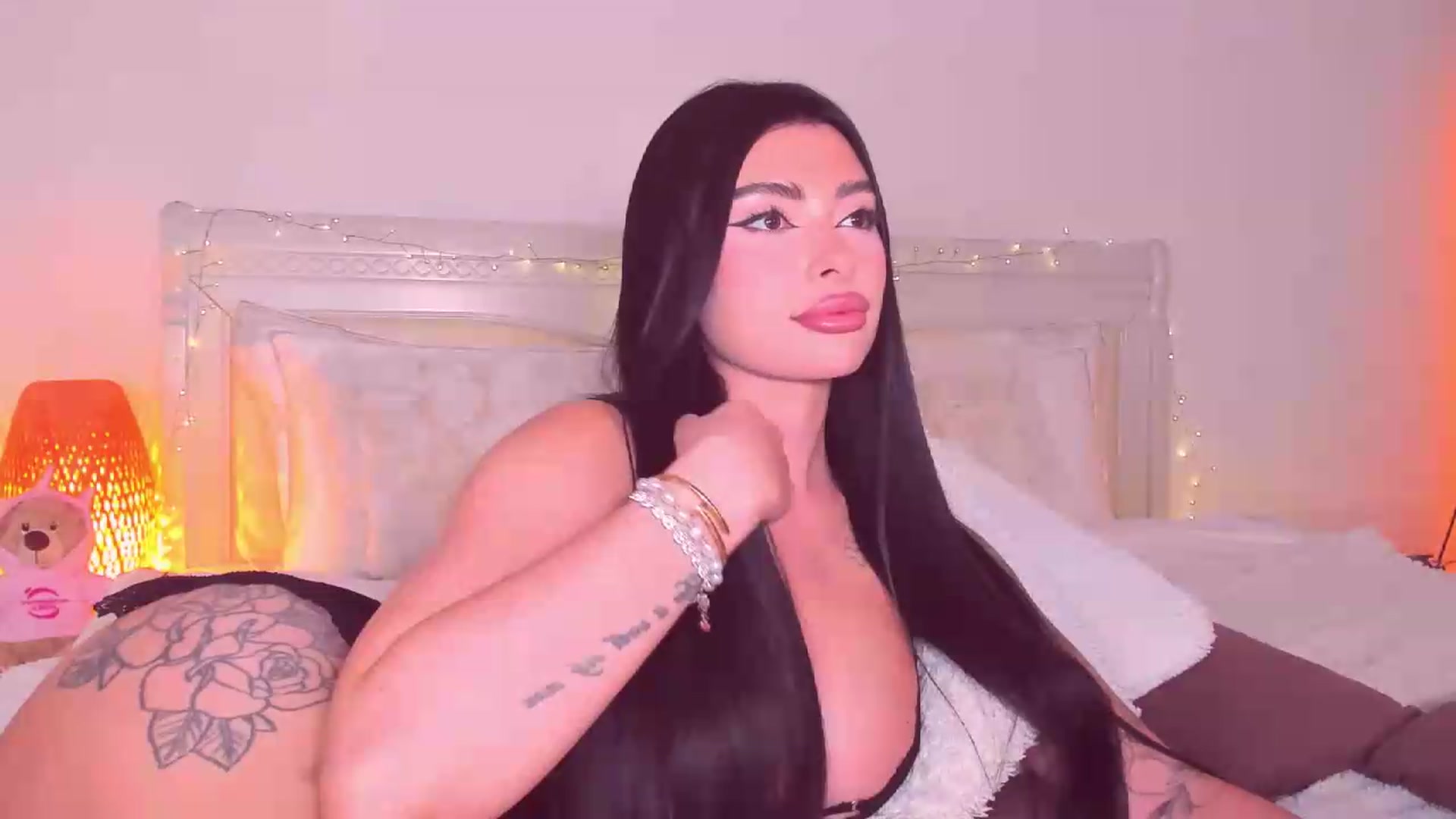 Gallery image thumbnail from Mary_Harris_'s myfreecams stream on, 09/12/2026, 04:37 image 4 of 20