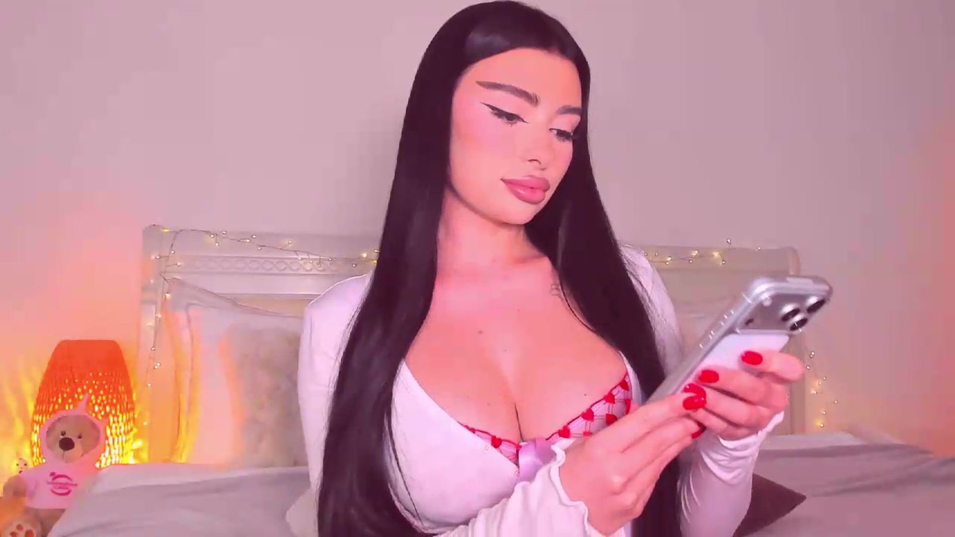 Gallery image thumbnail from Mary_Harris_'s myfreecams stream on, 09/13/2026, 04:22 image 18 of 20