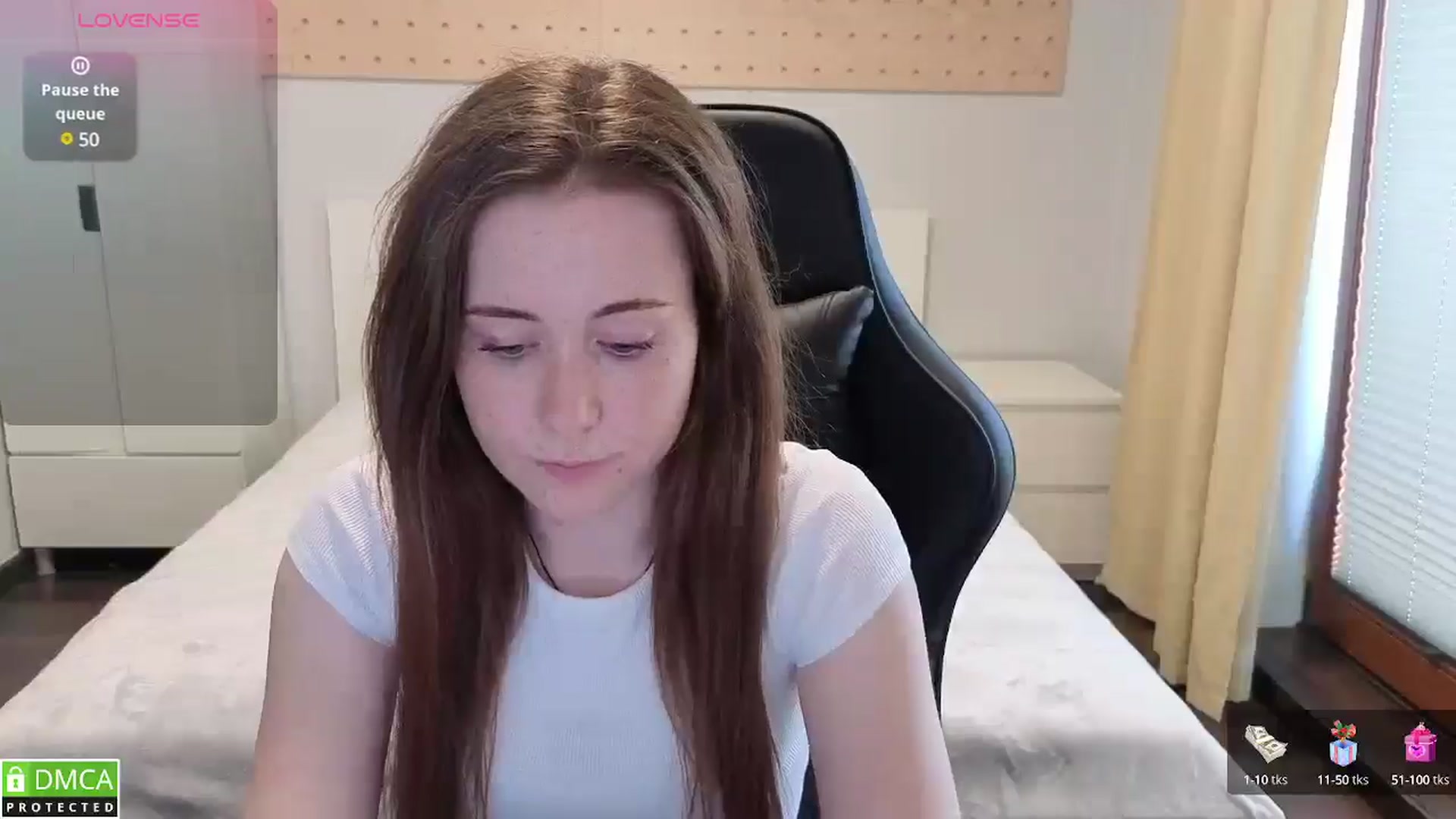 Gallery image thumbnail from Mary_Moonn's myfreecams stream on, 06/20/2025, 14:32 image 17 of 20